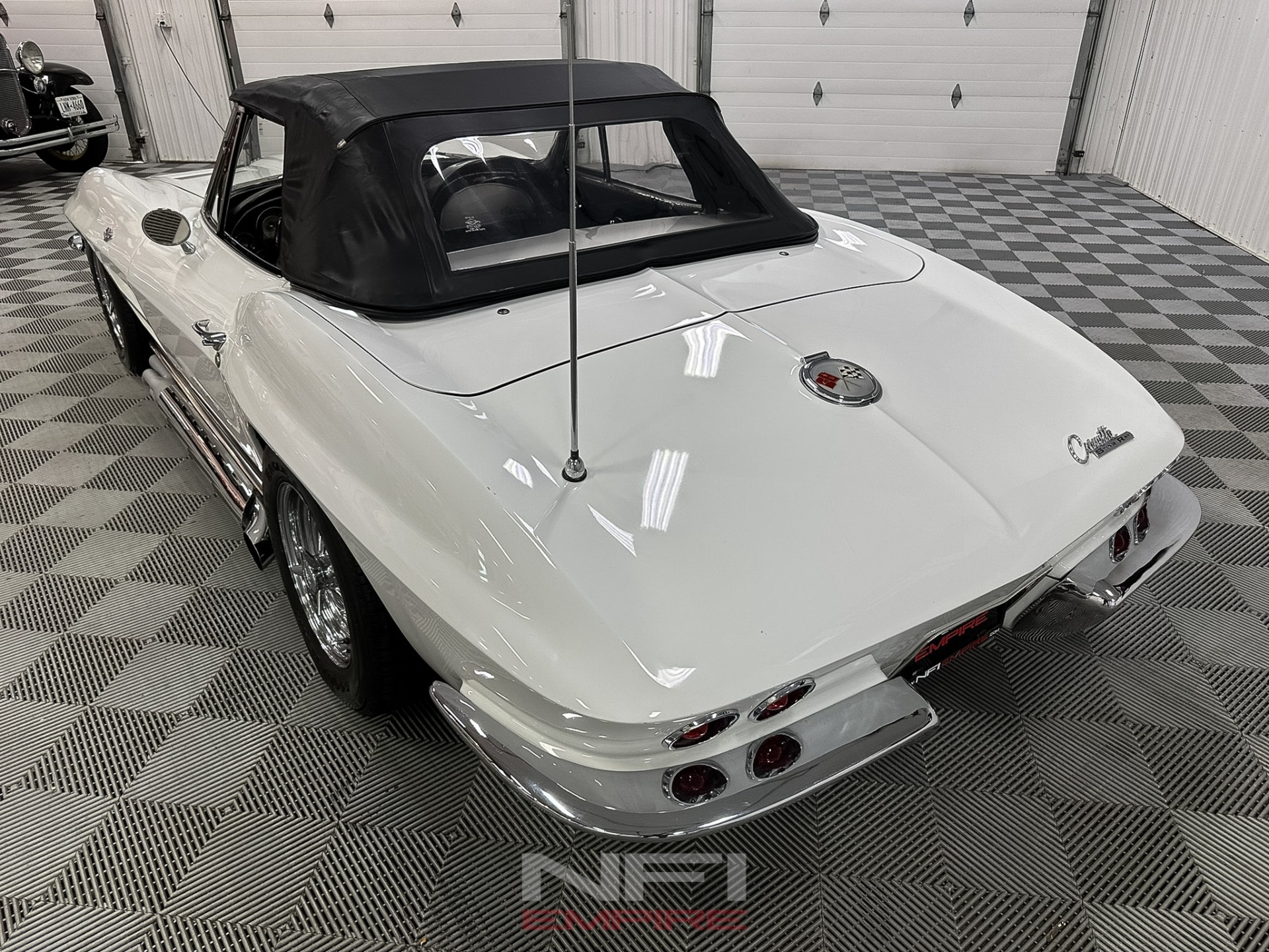 1963 Chevrolet Corvette 19