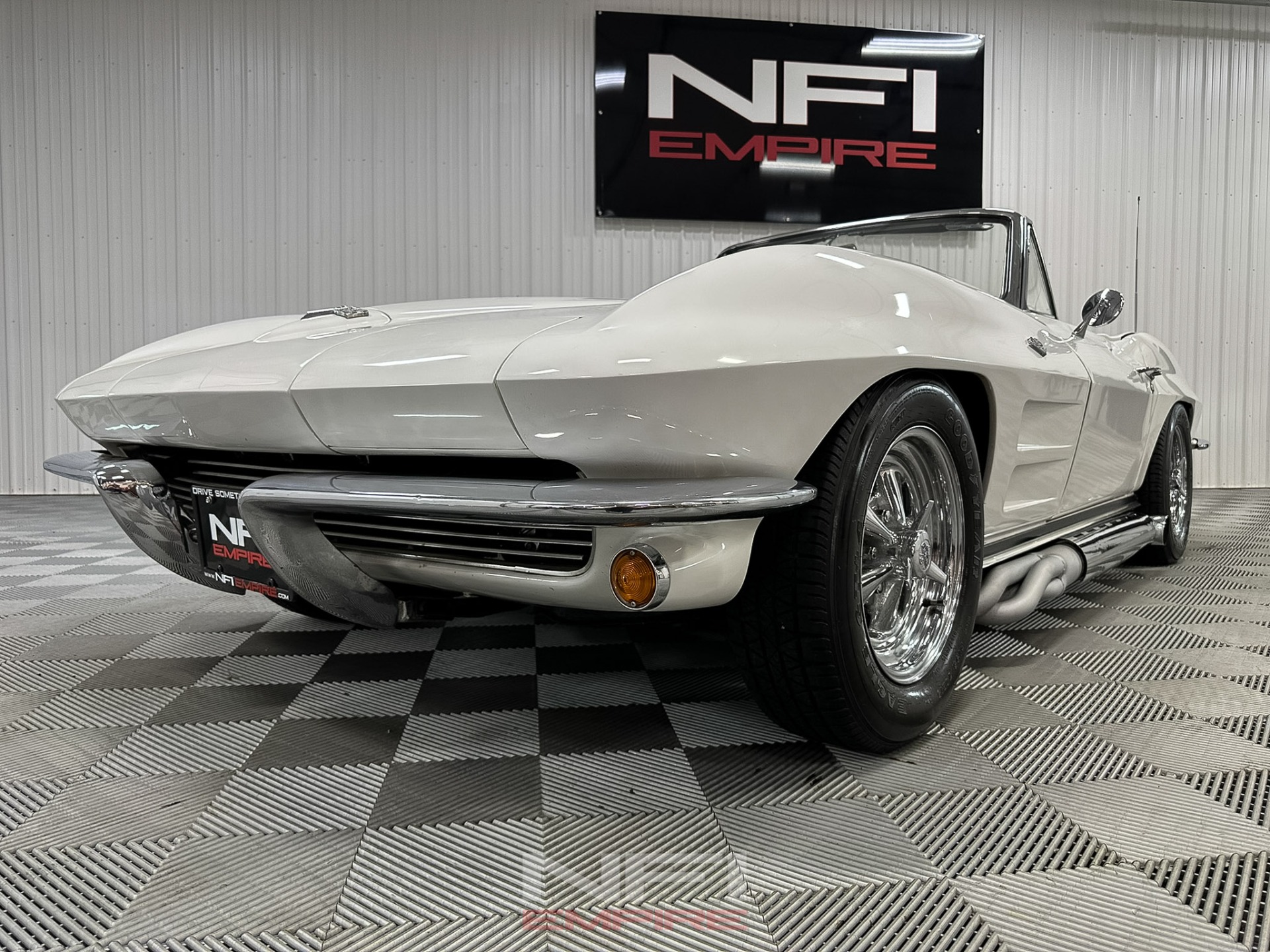 1963 Chevrolet Corvette 22
