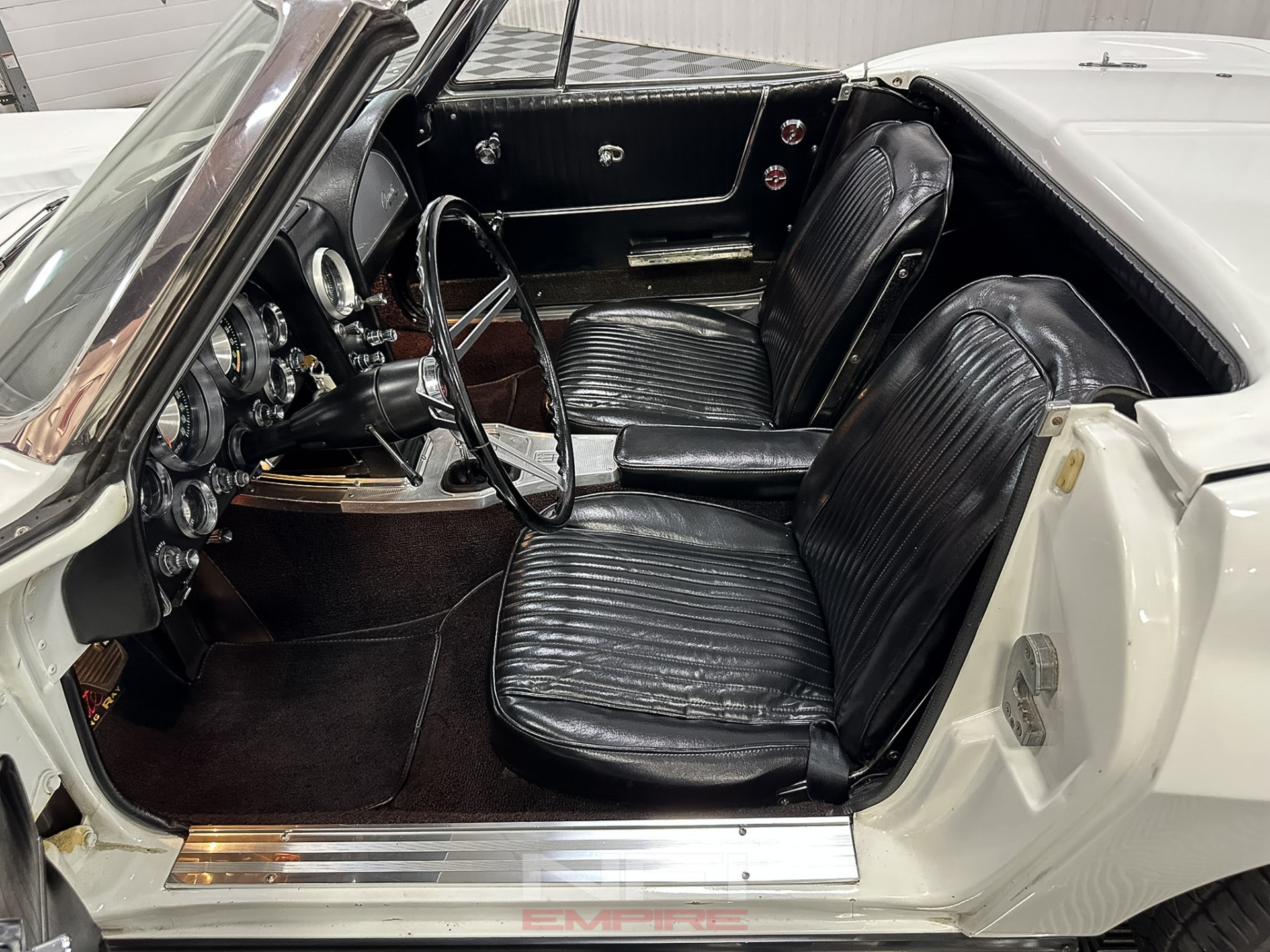 1963 Chevrolet Corvette 40