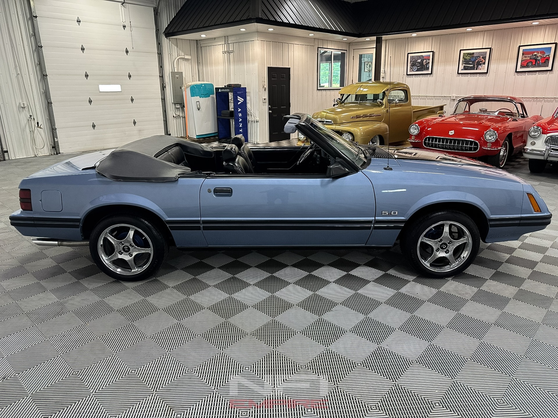 1984 Ford Mustang 12