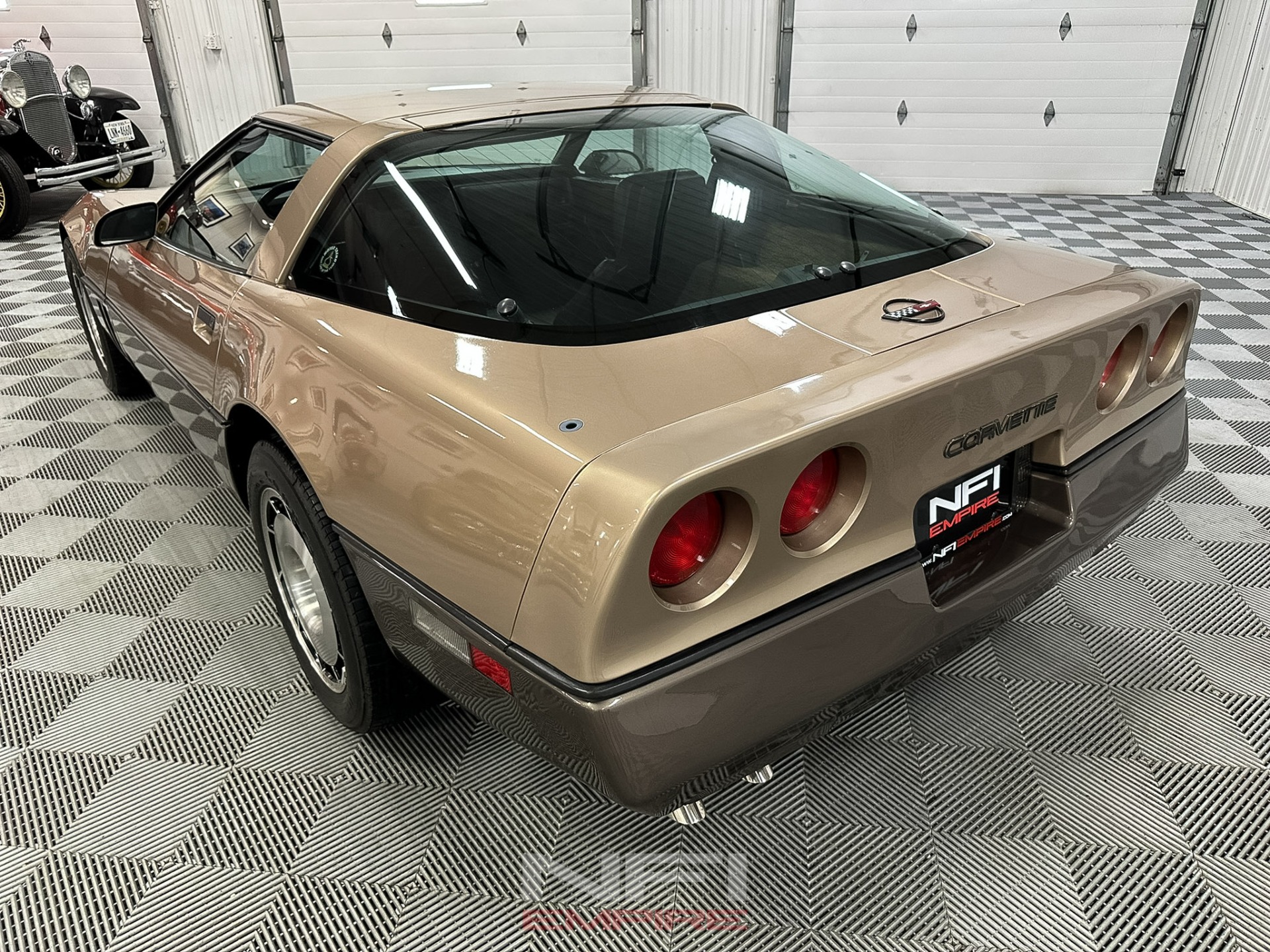 1984 Chevrolet Corvette 10