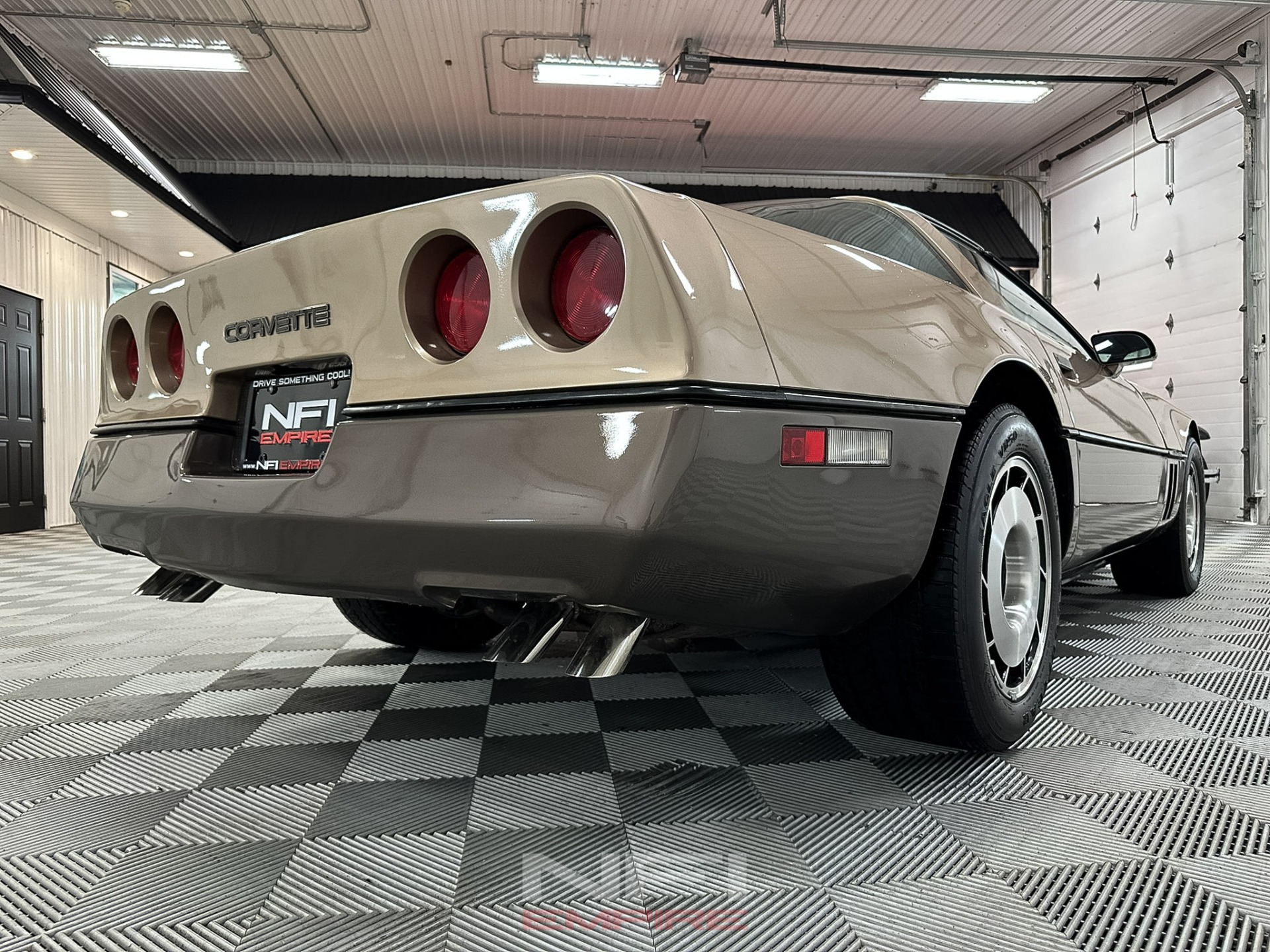 1984 Chevrolet Corvette 19