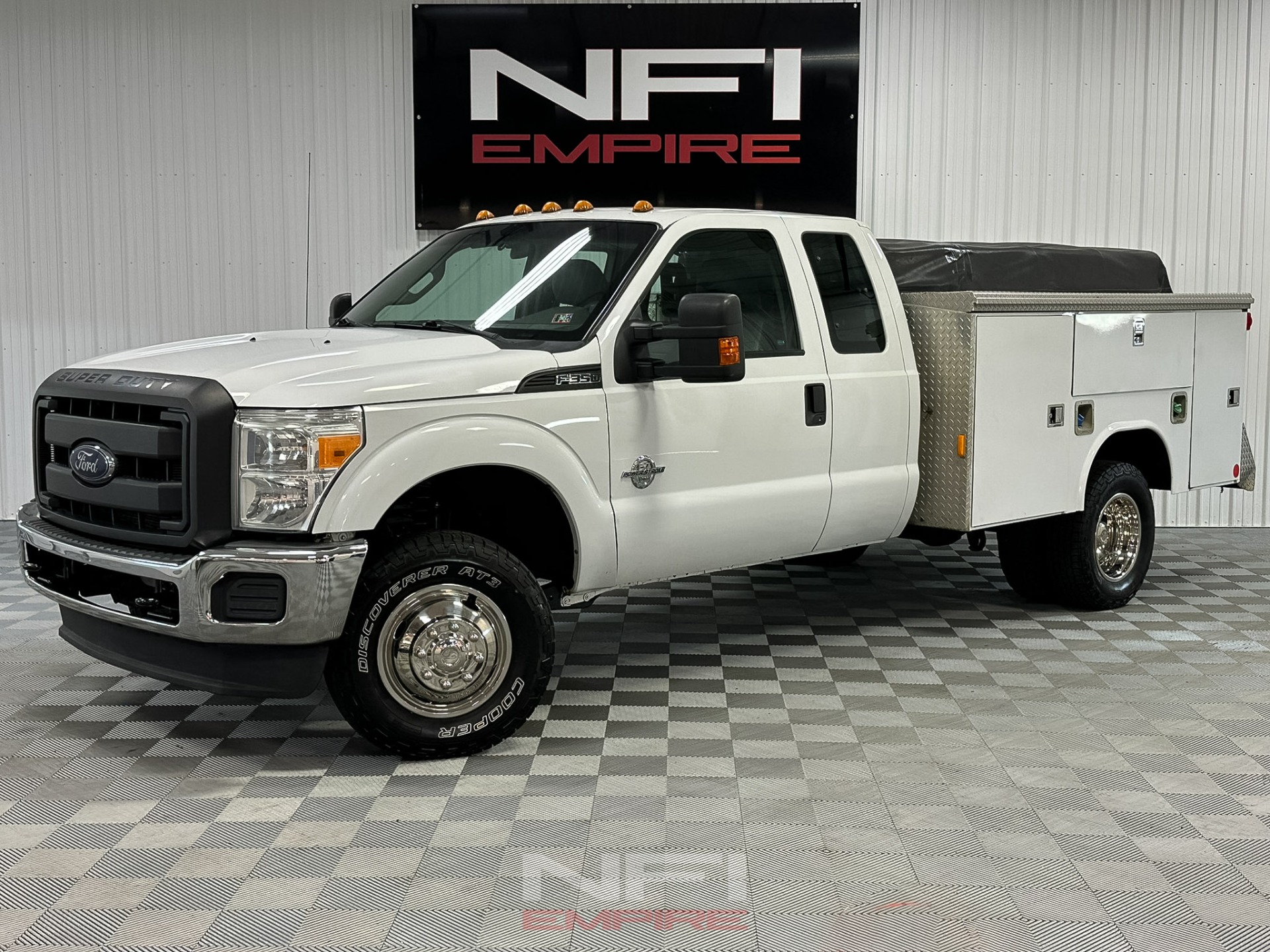 2014 Ford F350 Super Duty Super Cab & Chassis 1