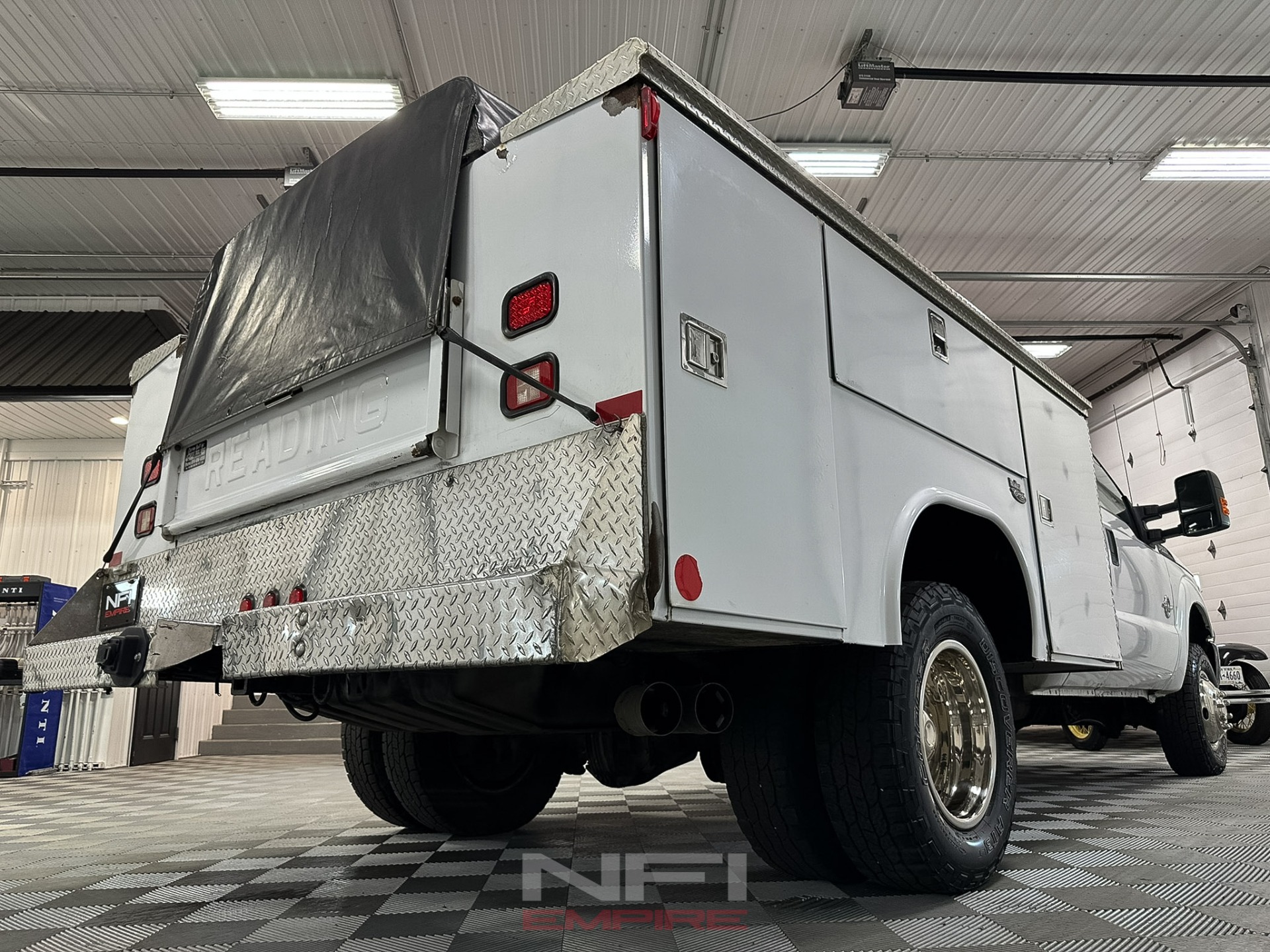 2014 Ford F350 Super Duty Super Cab & Chassis 18