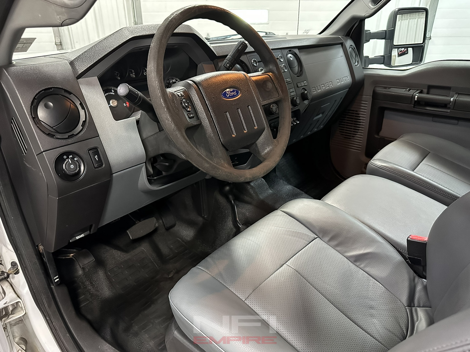 2014 Ford F350 Super Duty Super Cab & Chassis 22