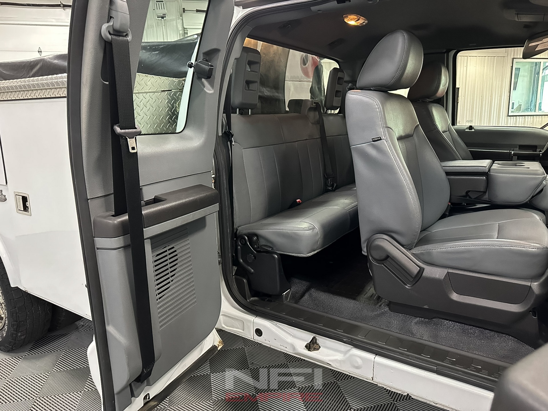 2014 Ford F350 Super Duty Super Cab & Chassis 37