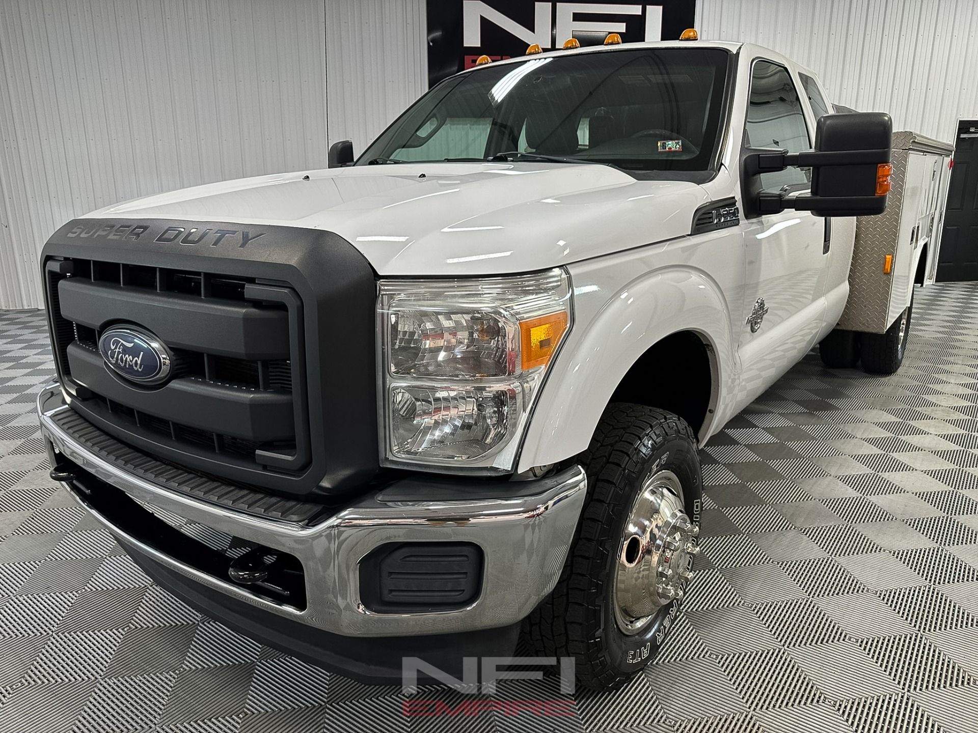 2014 Ford F350 Super Duty Super Cab & Chassis 3