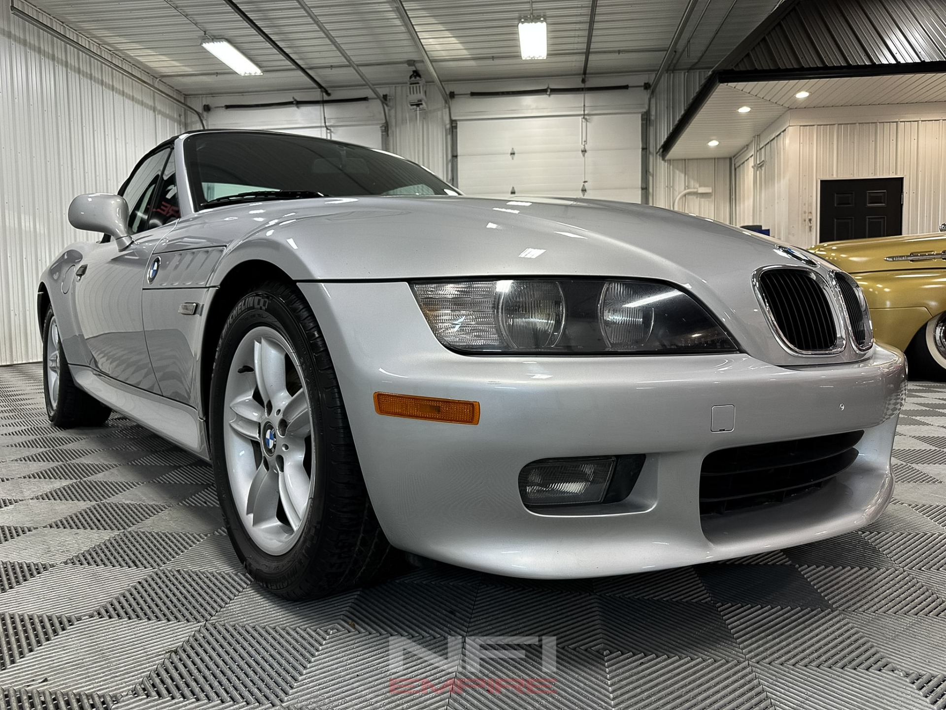 2000 BMW Z3 24