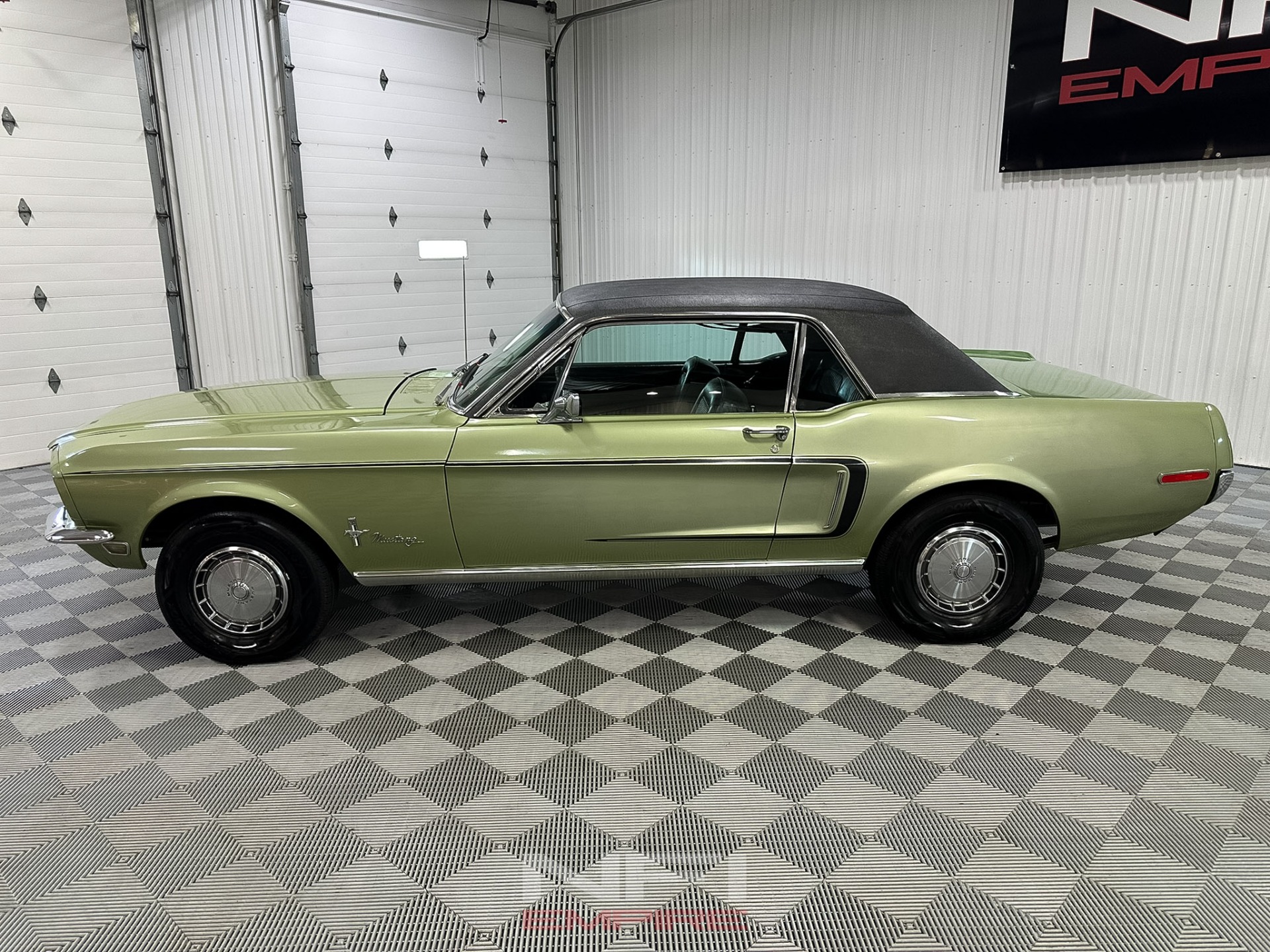 1968 Ford Mustang Hardtop 2