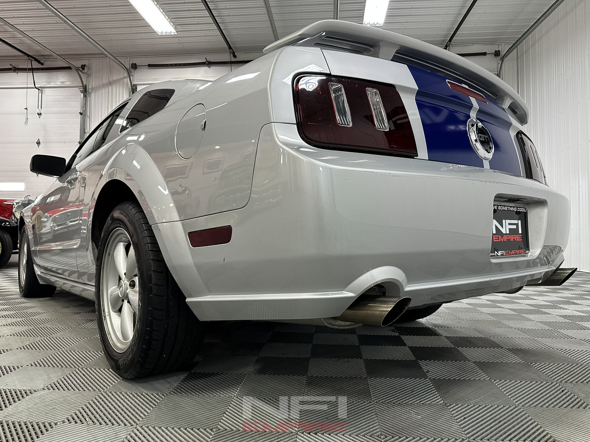 2006 Ford Mustang 11