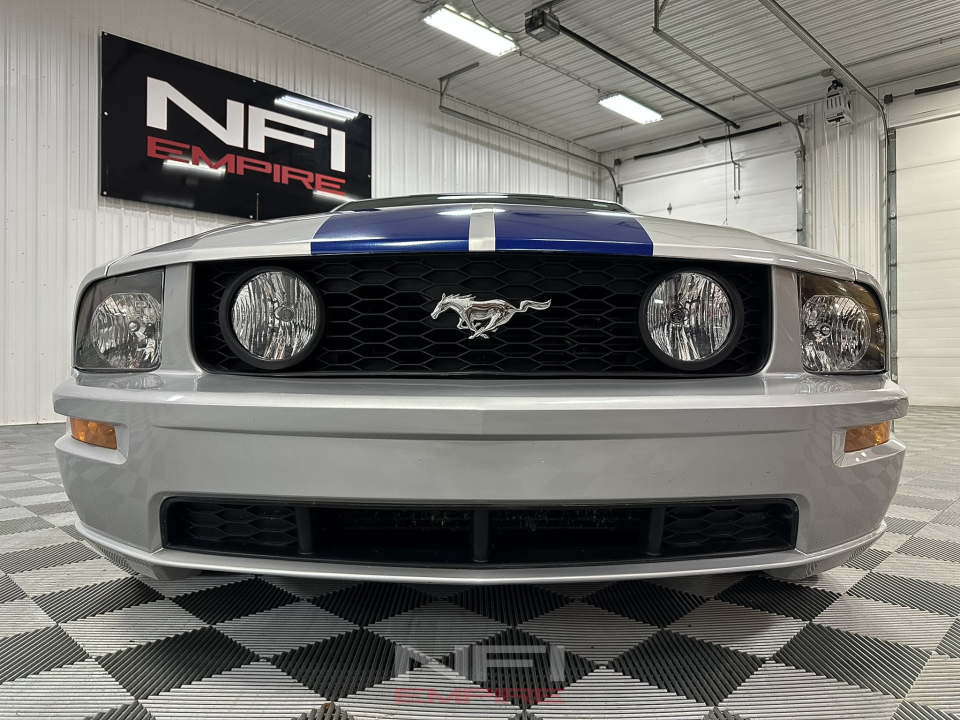 2006 Ford Mustang 16