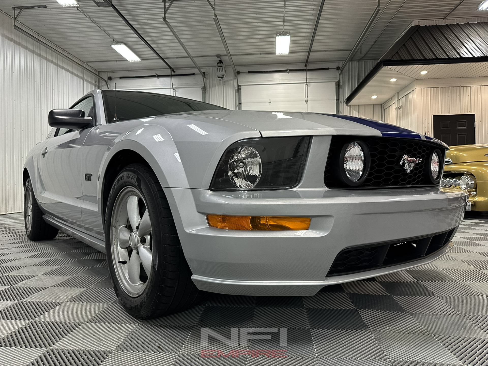 2006 Ford Mustang 17