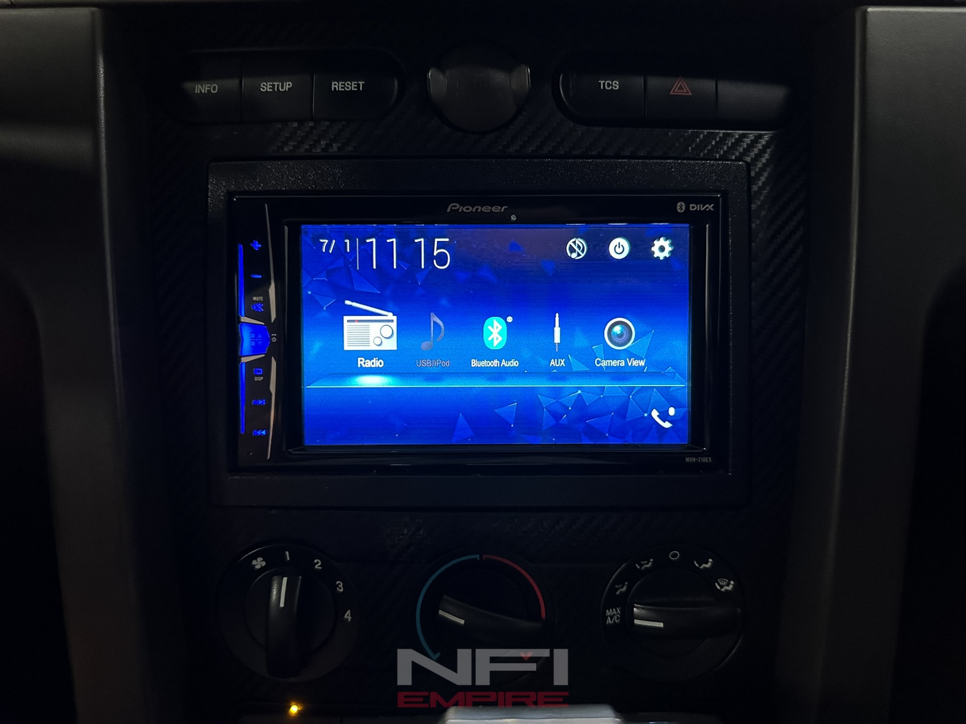 2006 Ford Mustang 27