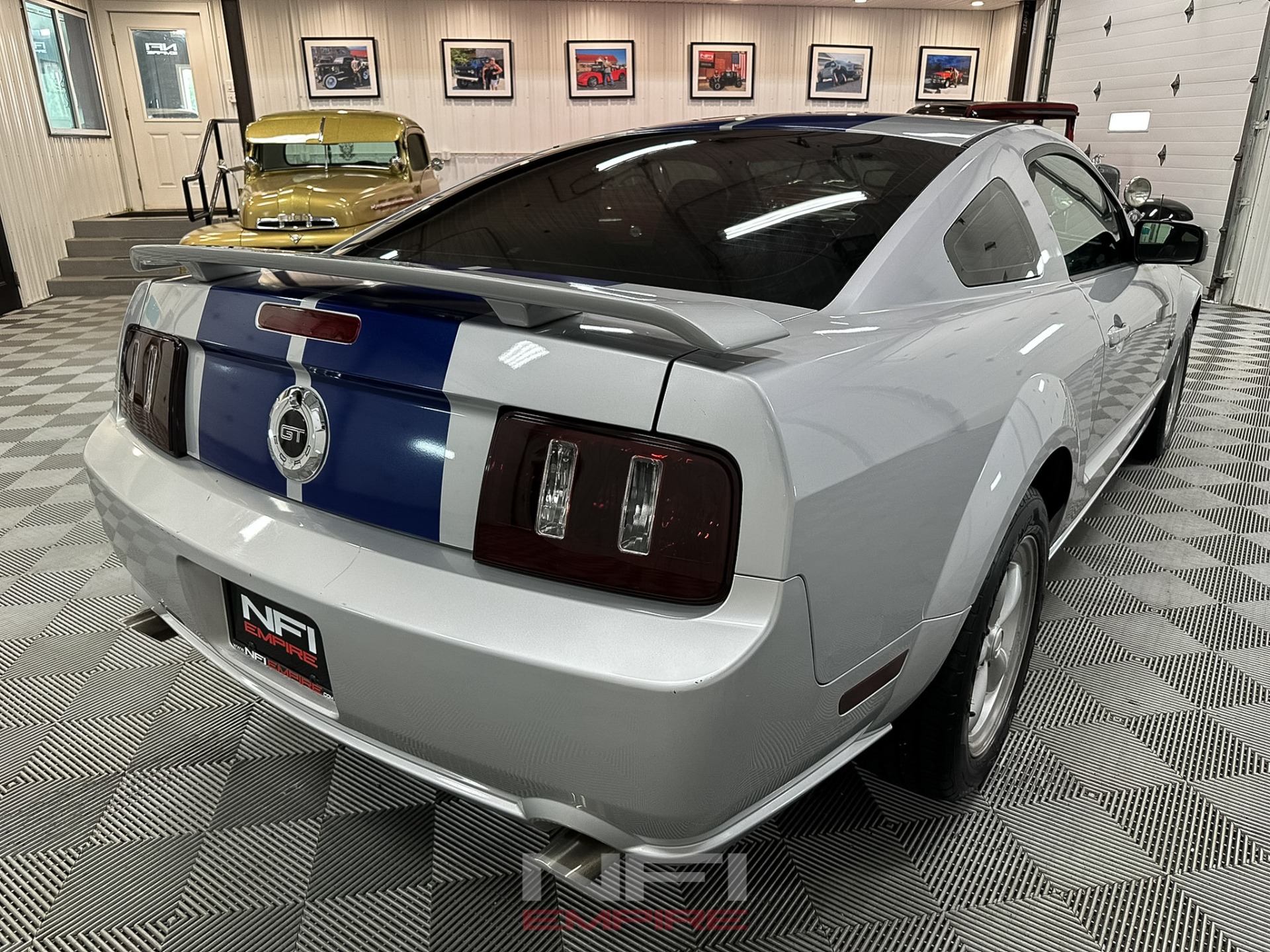 2006 Ford Mustang 8