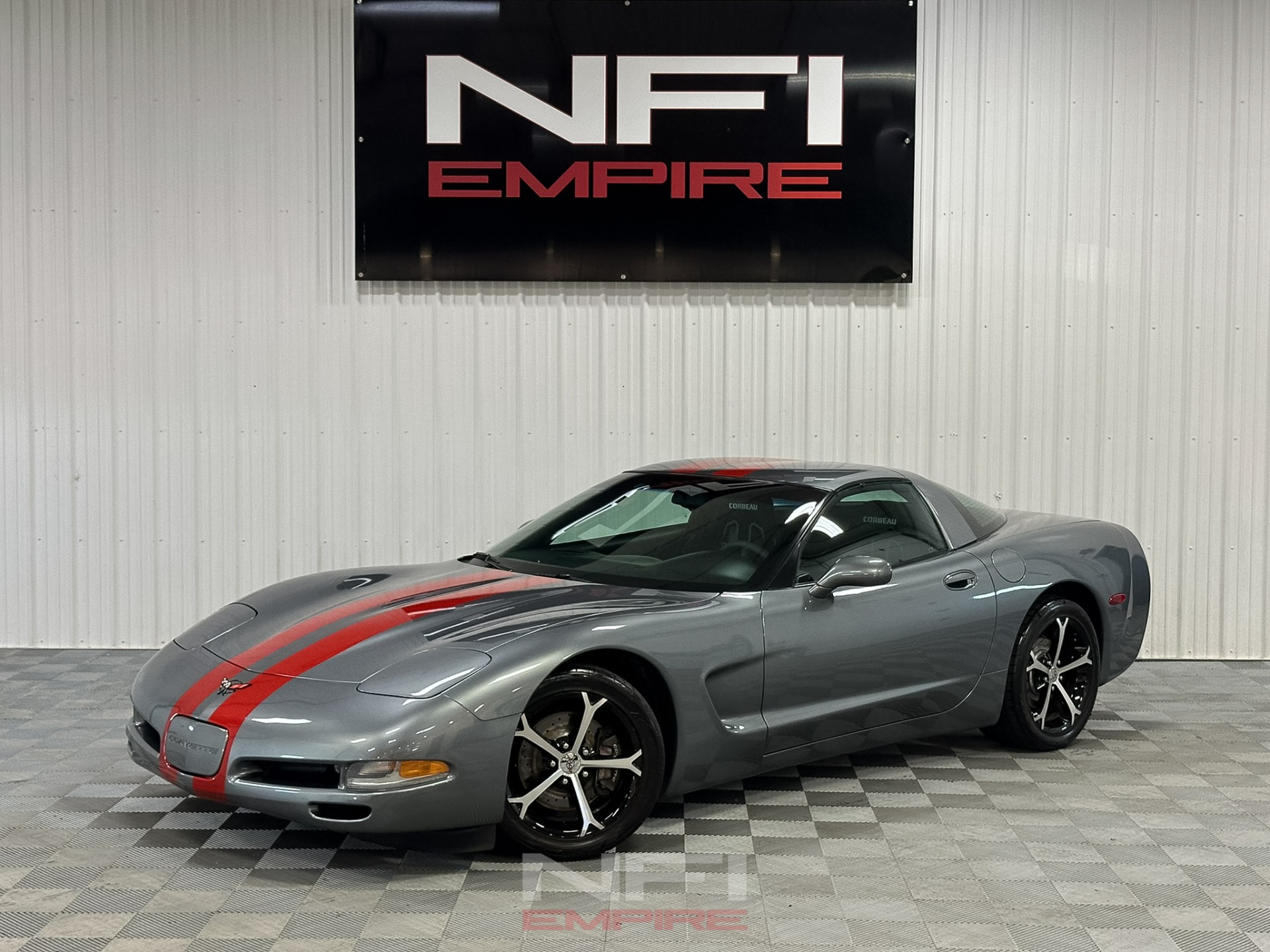 2004 Chevrolet Corvette 1