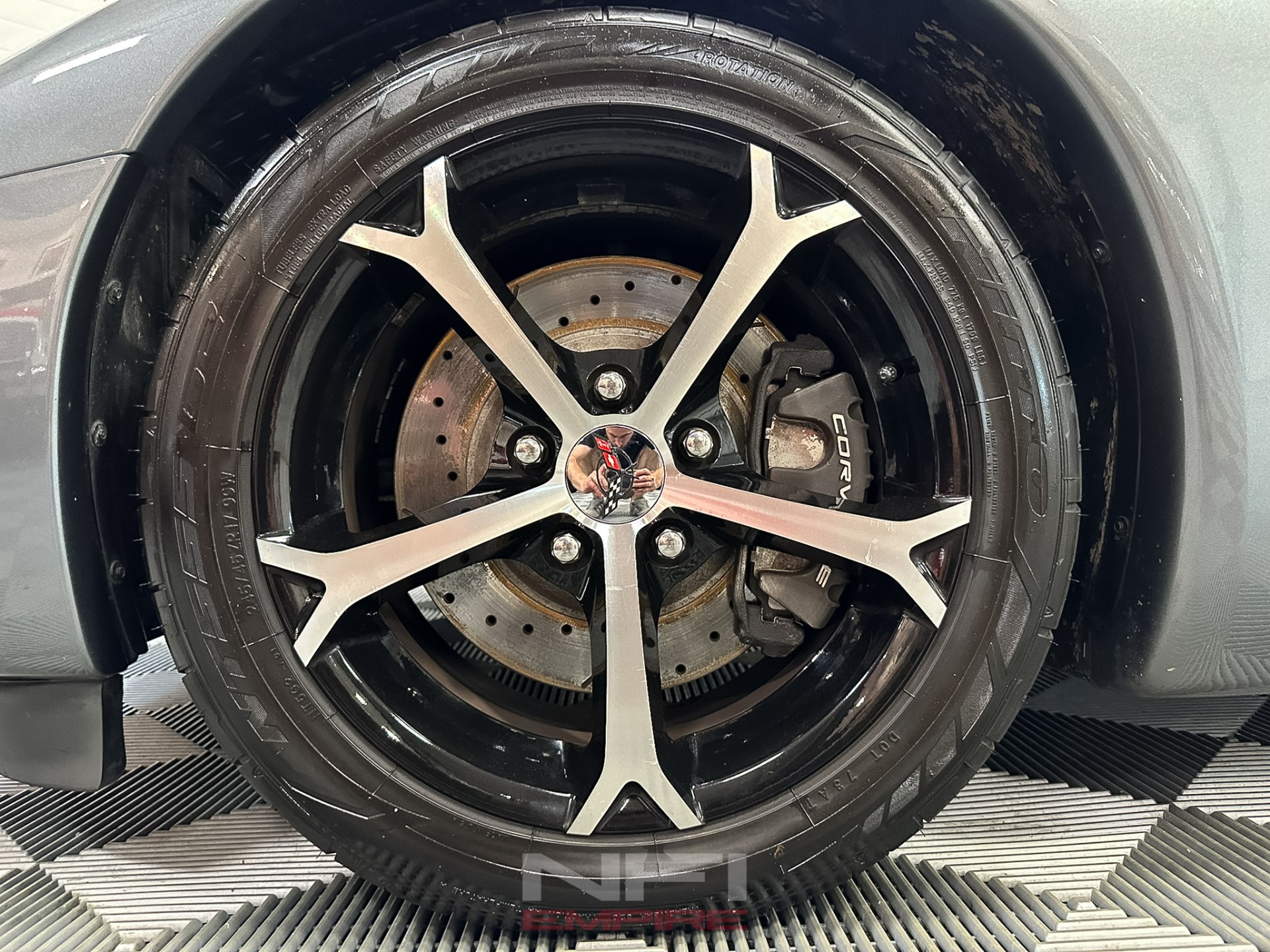 2004 Chevrolet Corvette 11