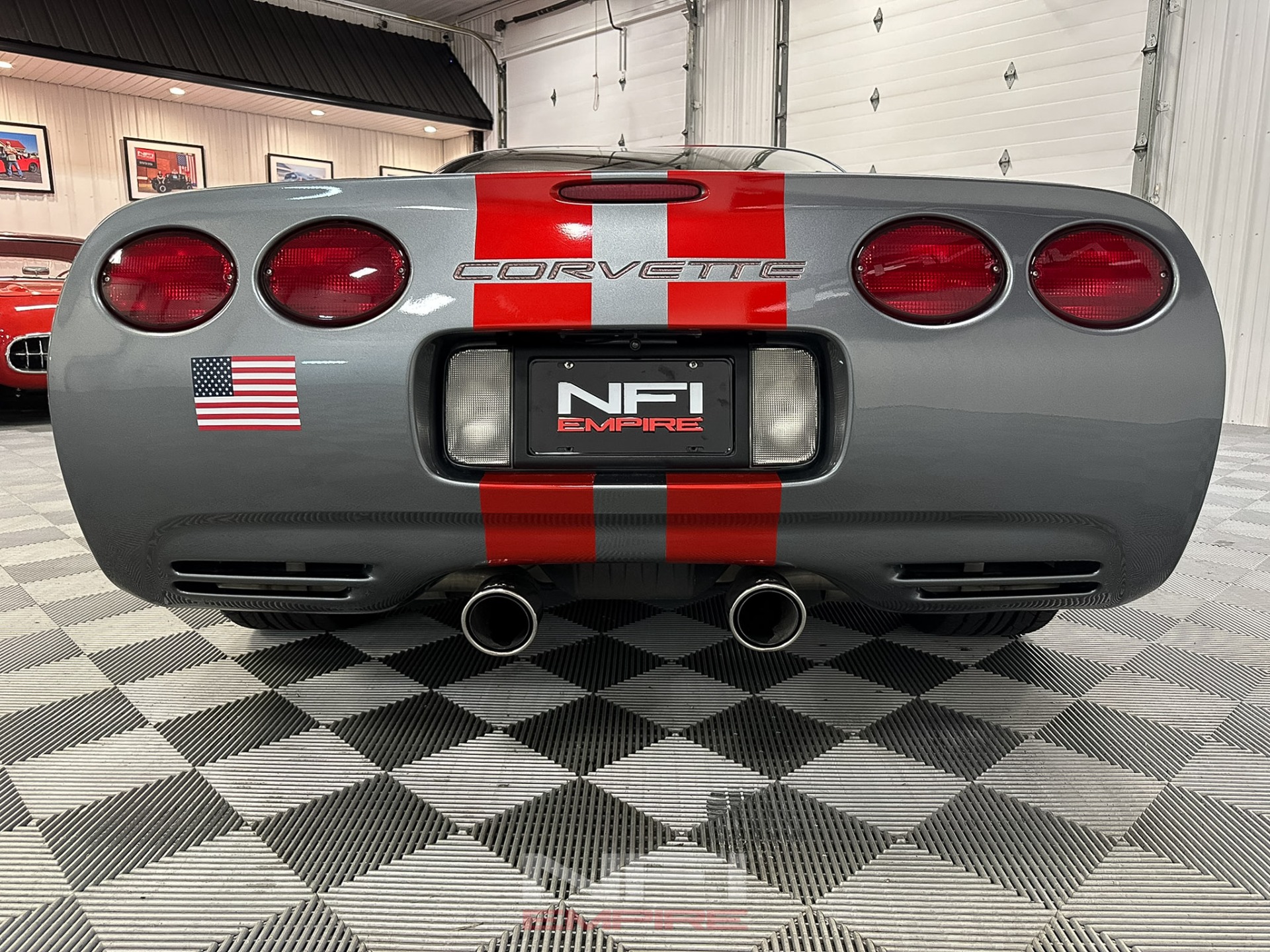 2004 Chevrolet Corvette 19