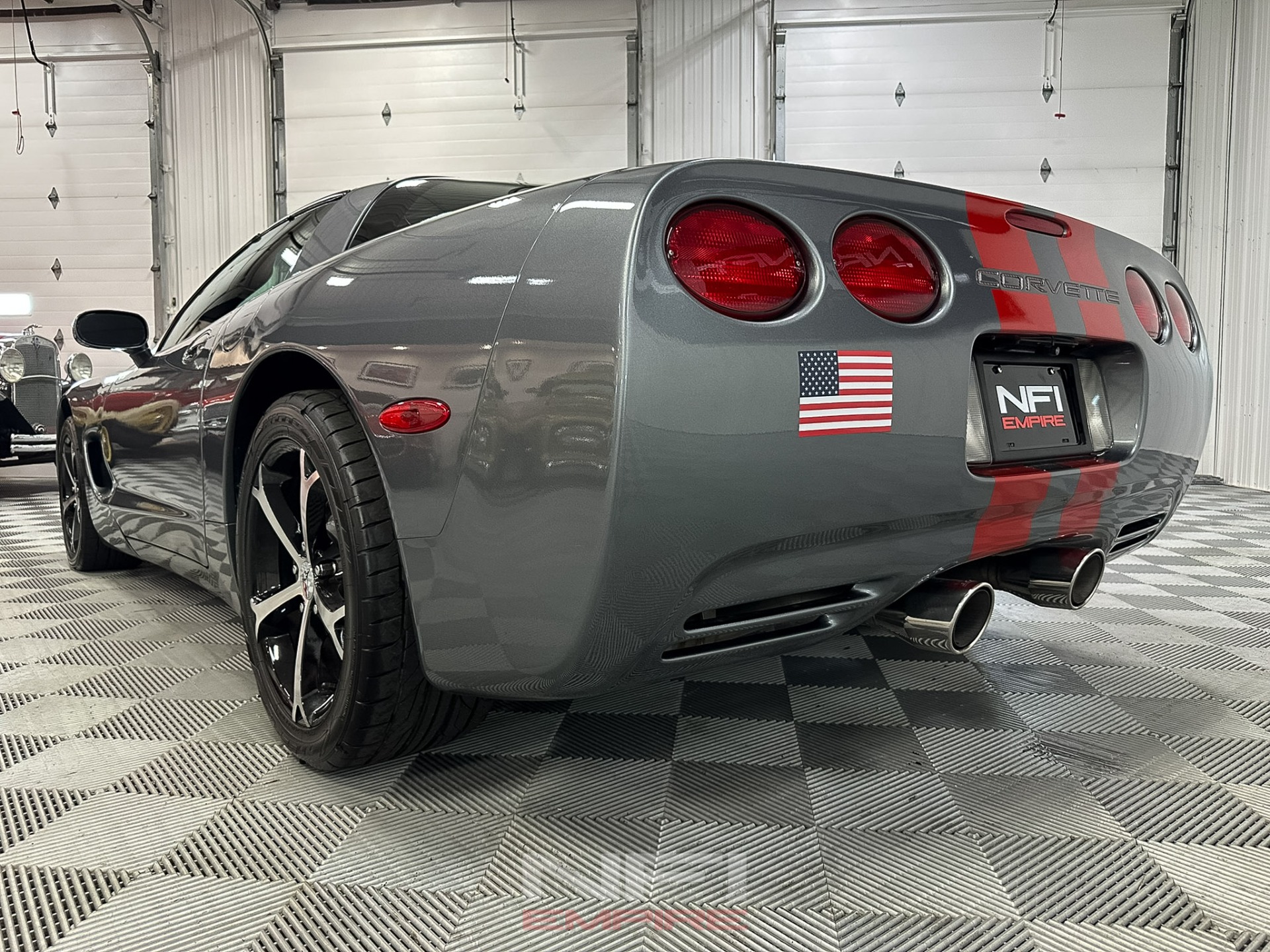 2004 Chevrolet Corvette 20
