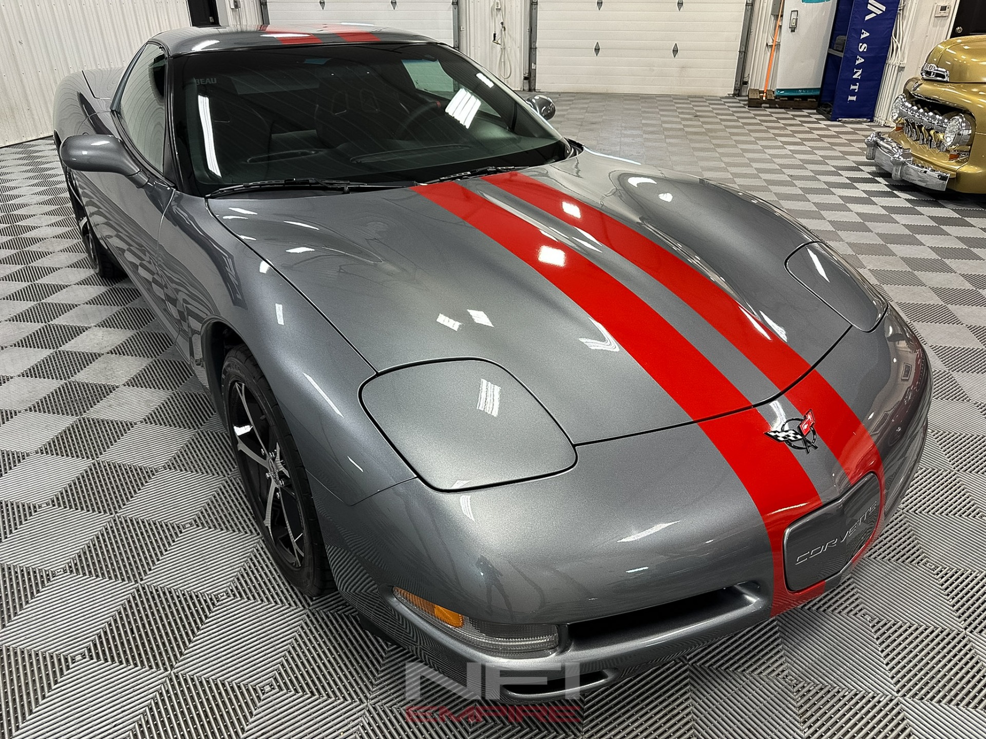 2004 Chevrolet Corvette 5