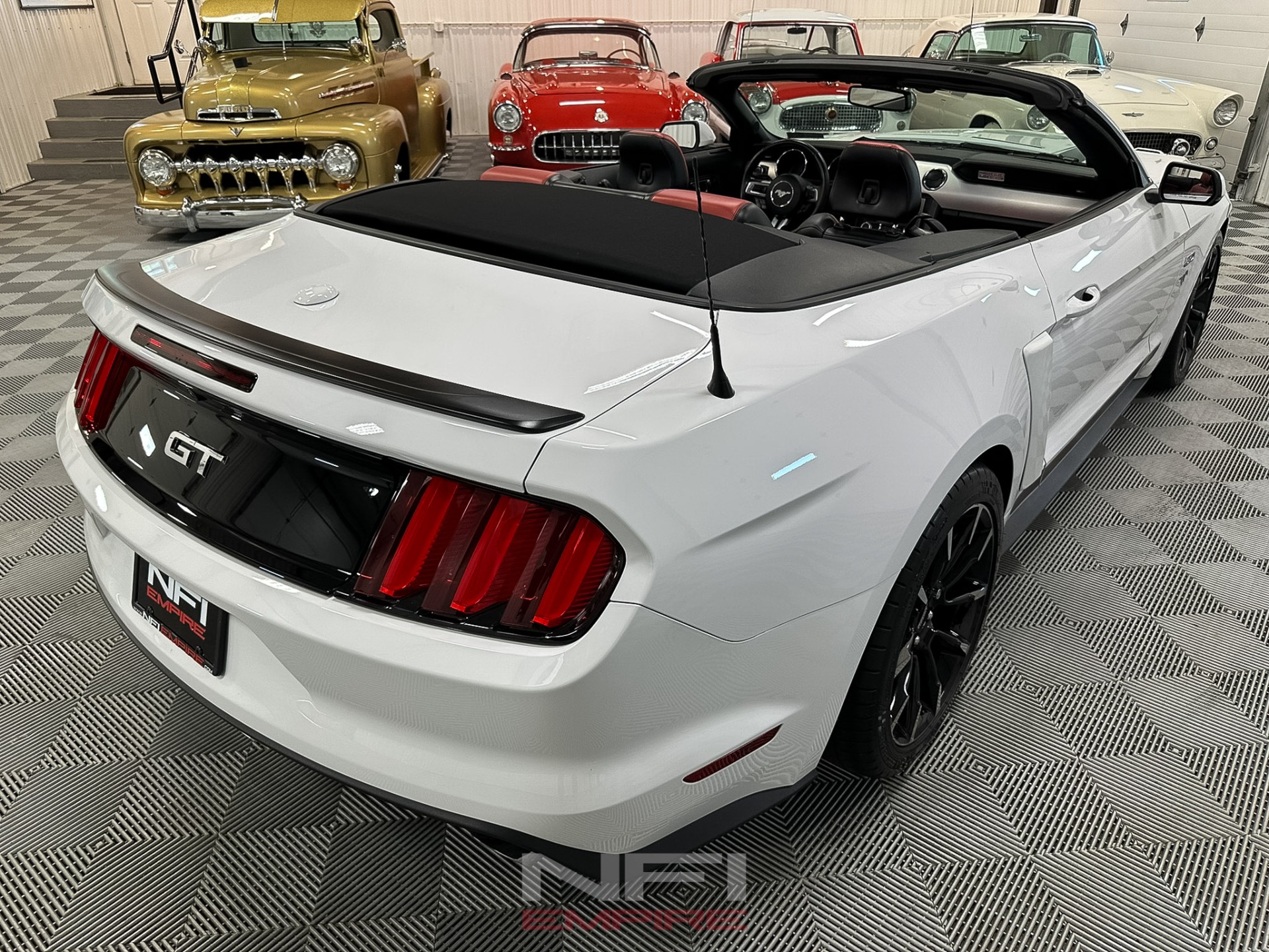 2015 Ford Mustang 14