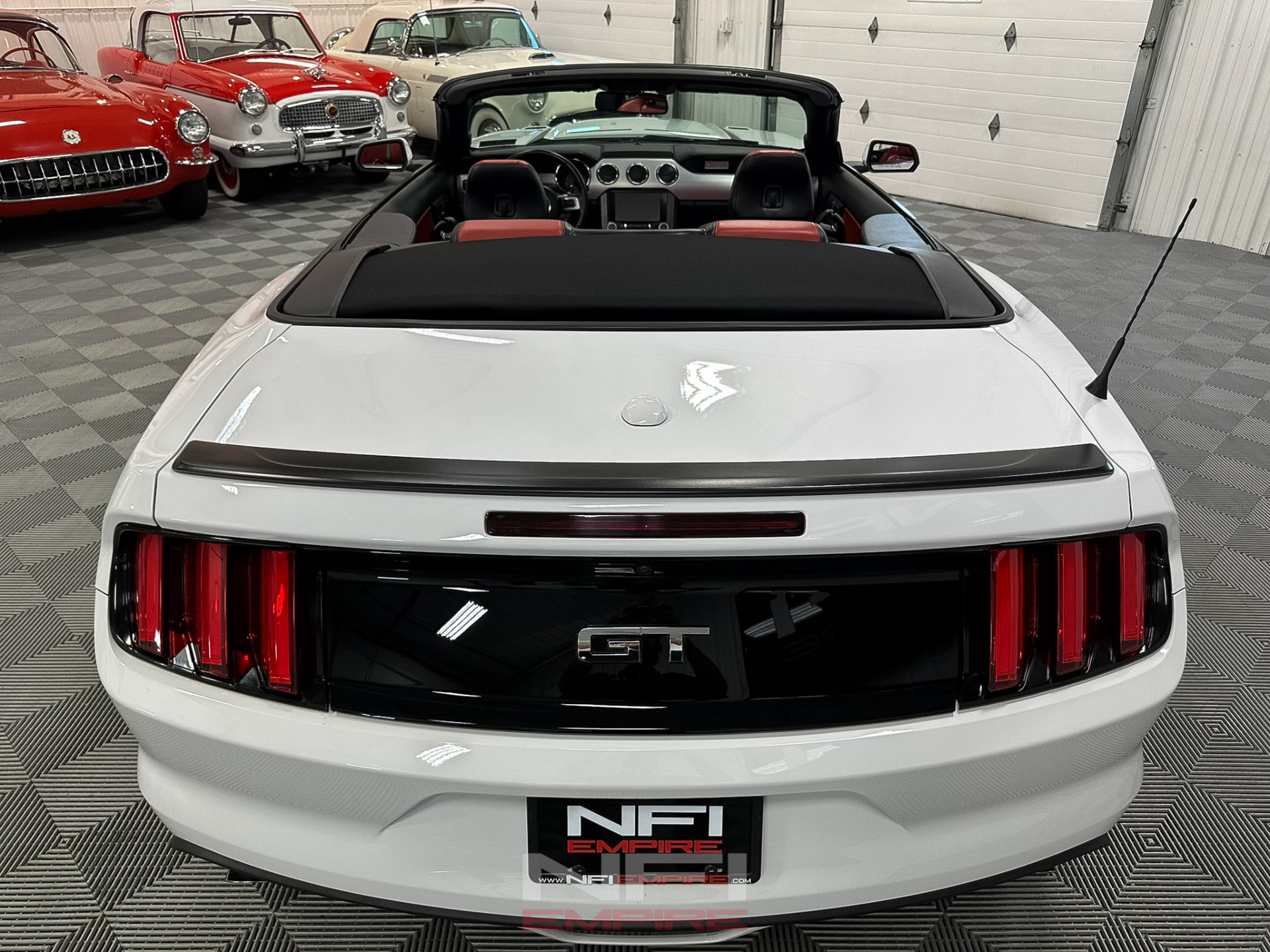 2015 Ford Mustang 16