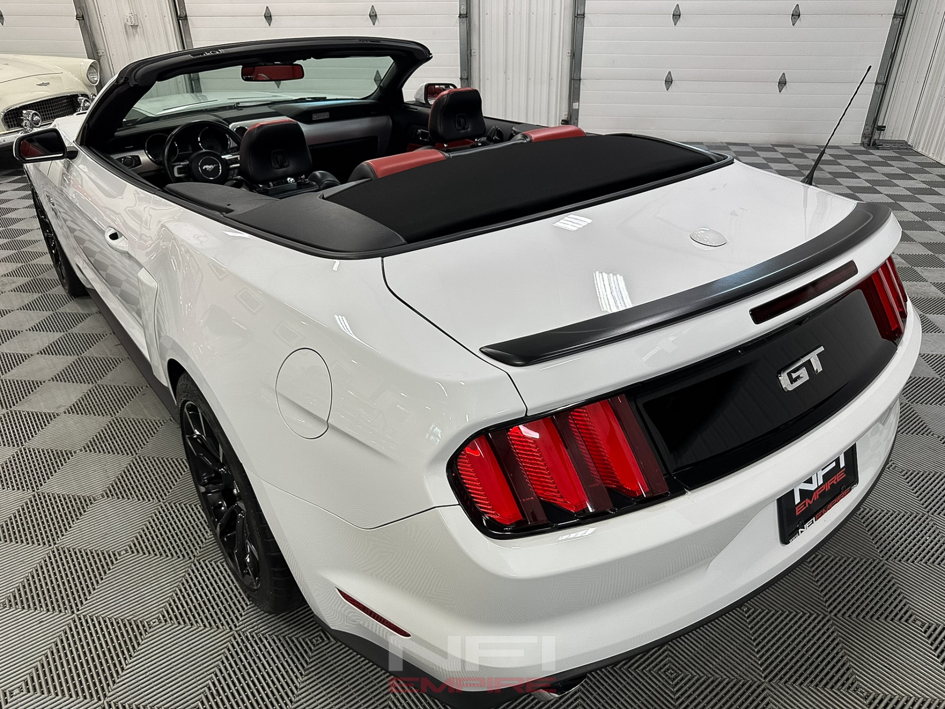 2015 Ford Mustang 18