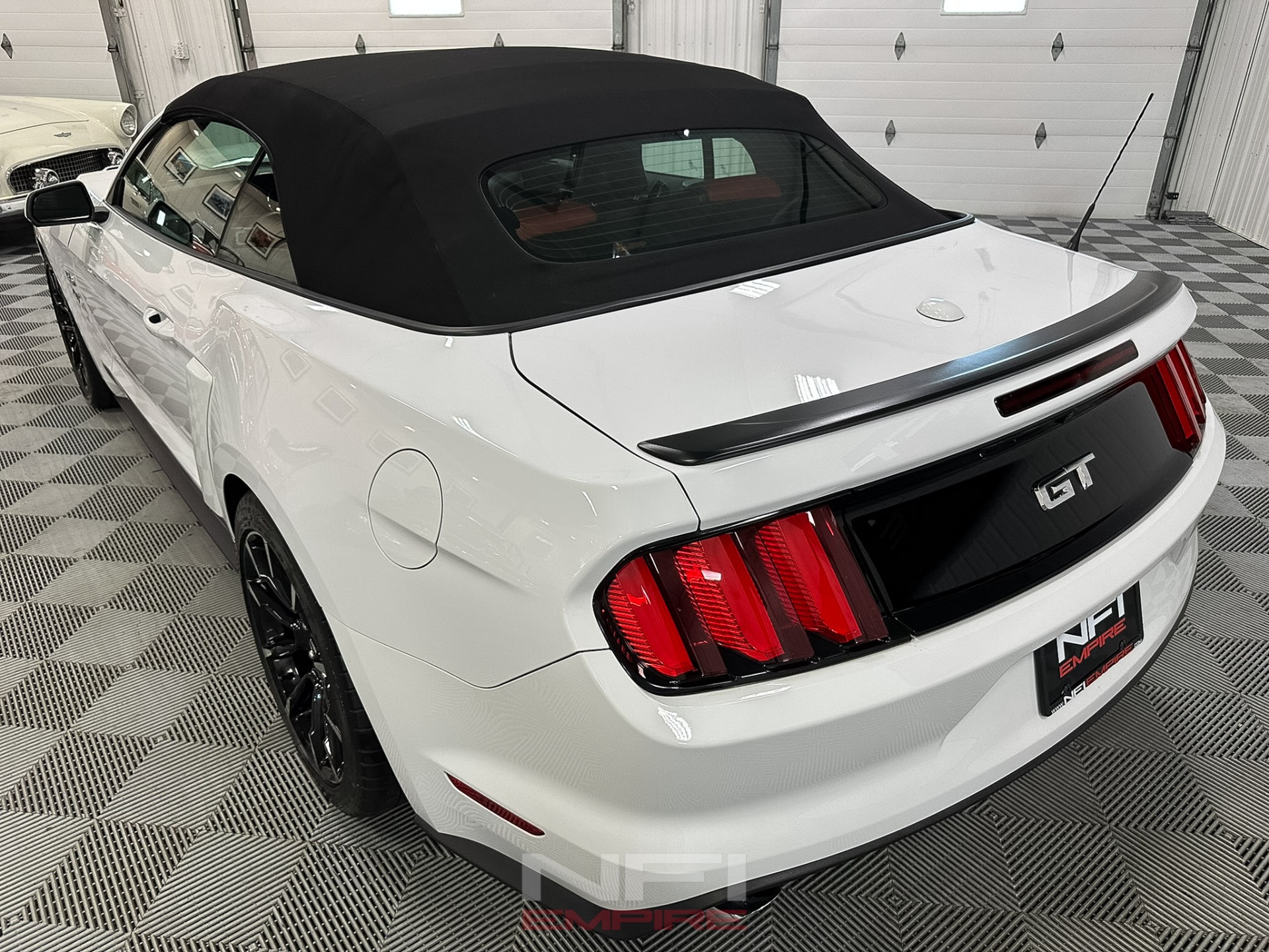 2015 Ford Mustang 19