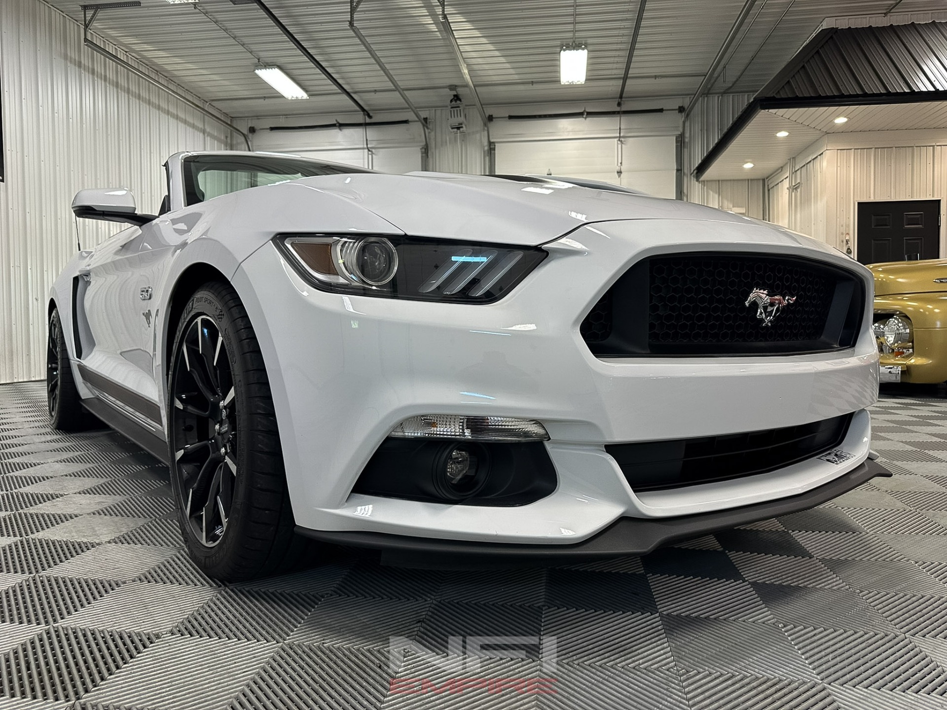 2015 Ford Mustang 24