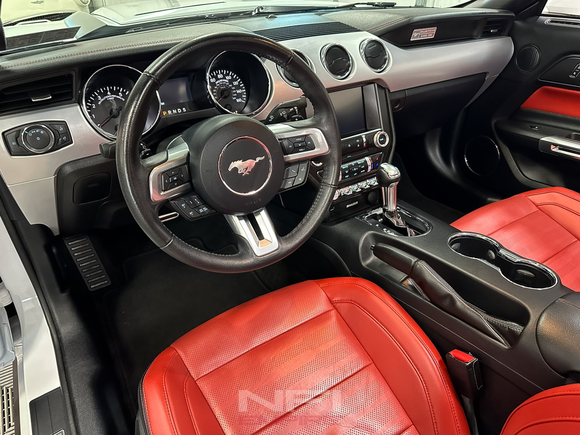 2015 Ford Mustang 32