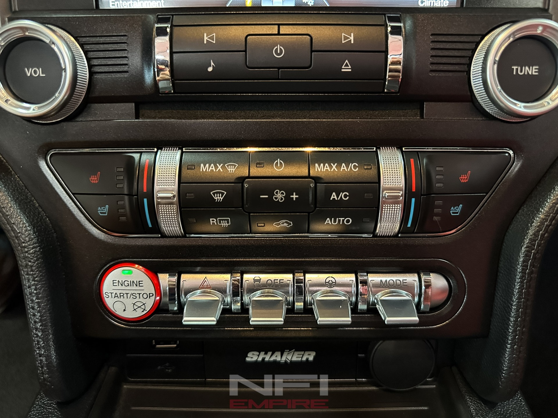 2015 Ford Mustang 38