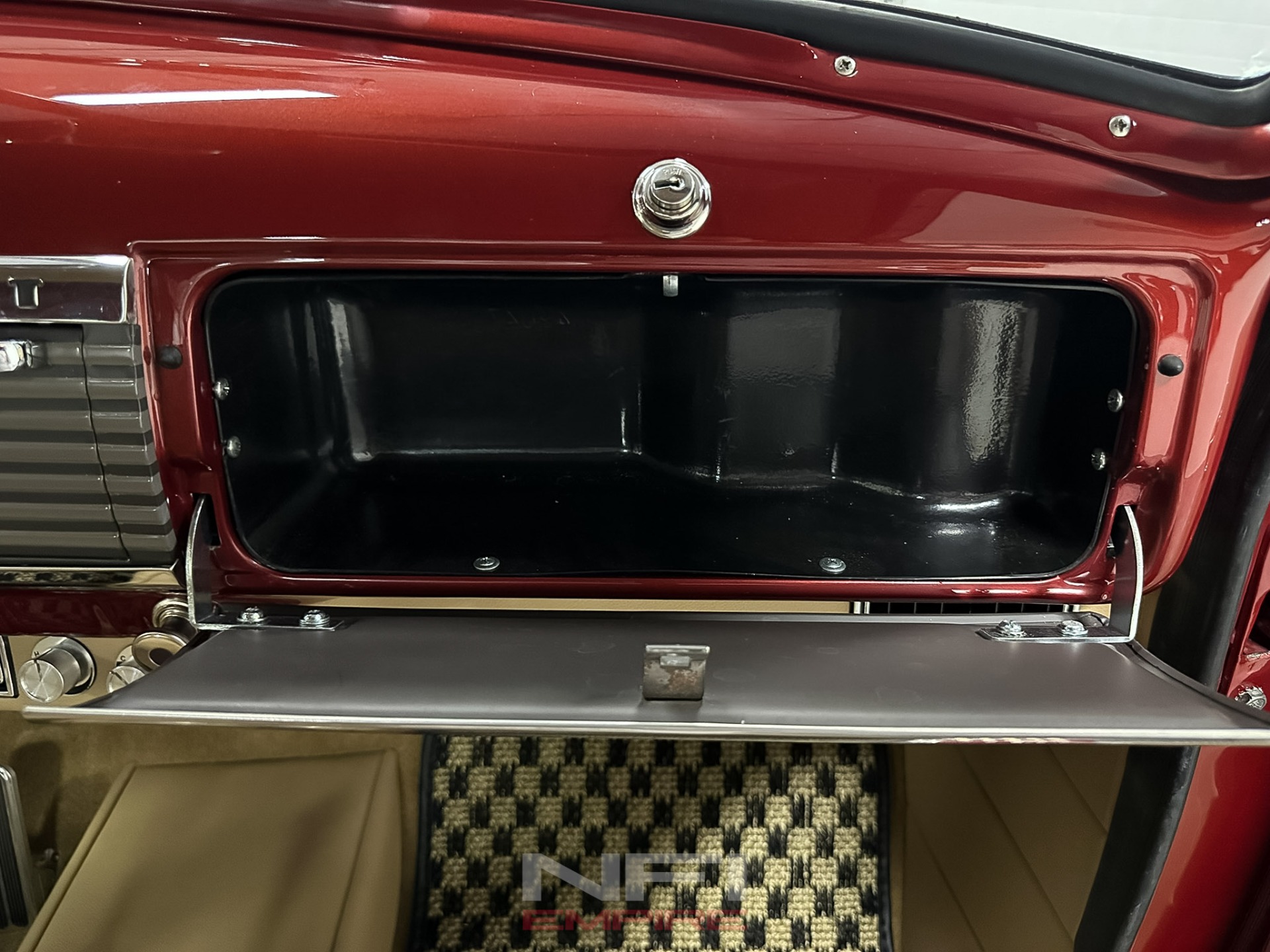 1952 Chevrolet 3100 35