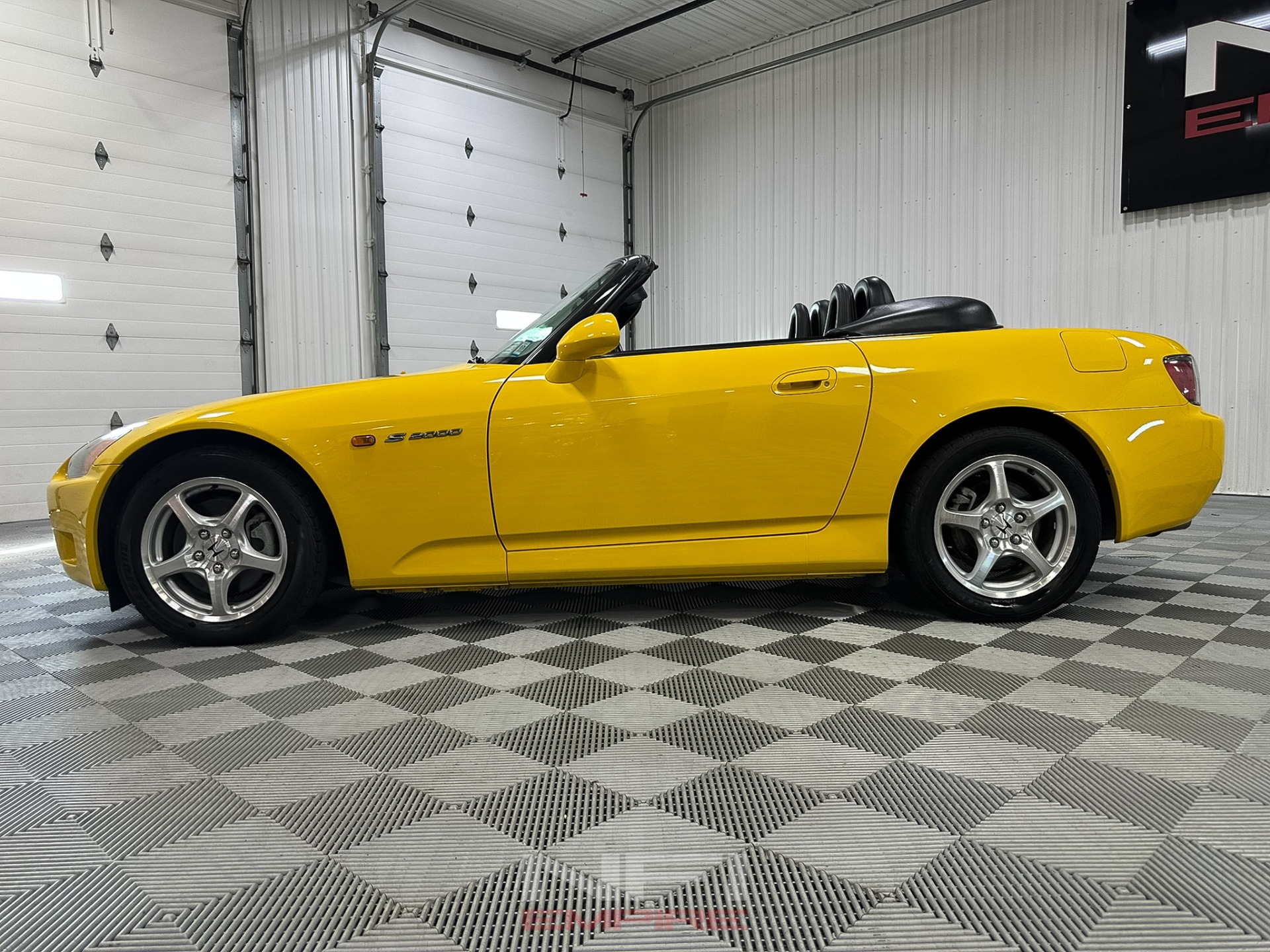 2001 Honda S2000 17