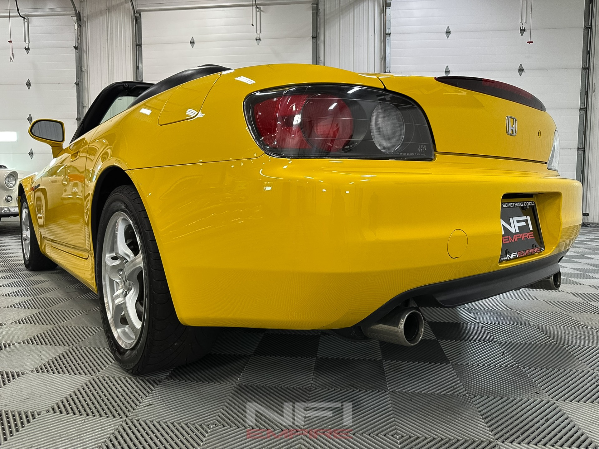 2001 Honda S2000 27