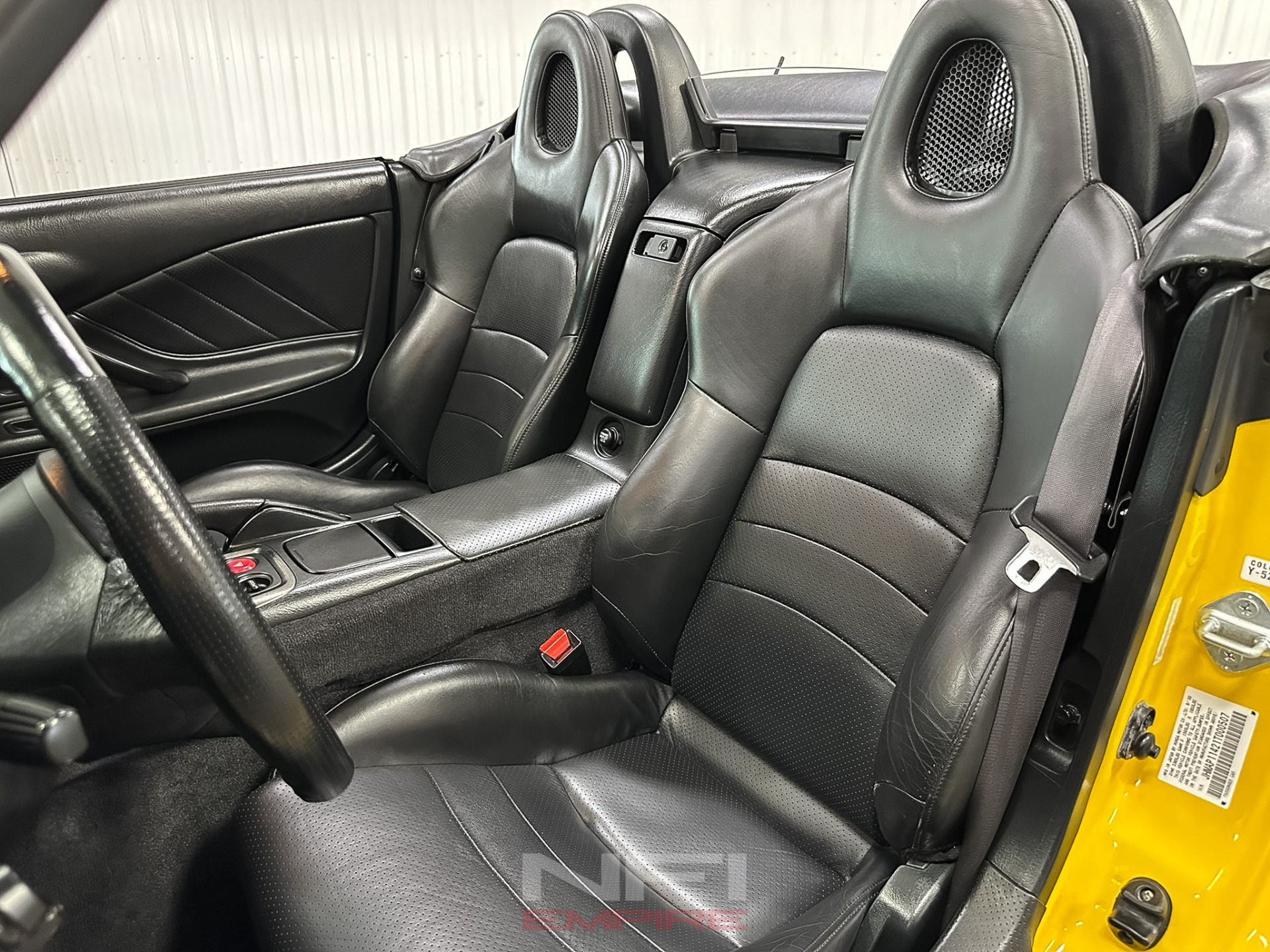 2001 Honda S2000 38