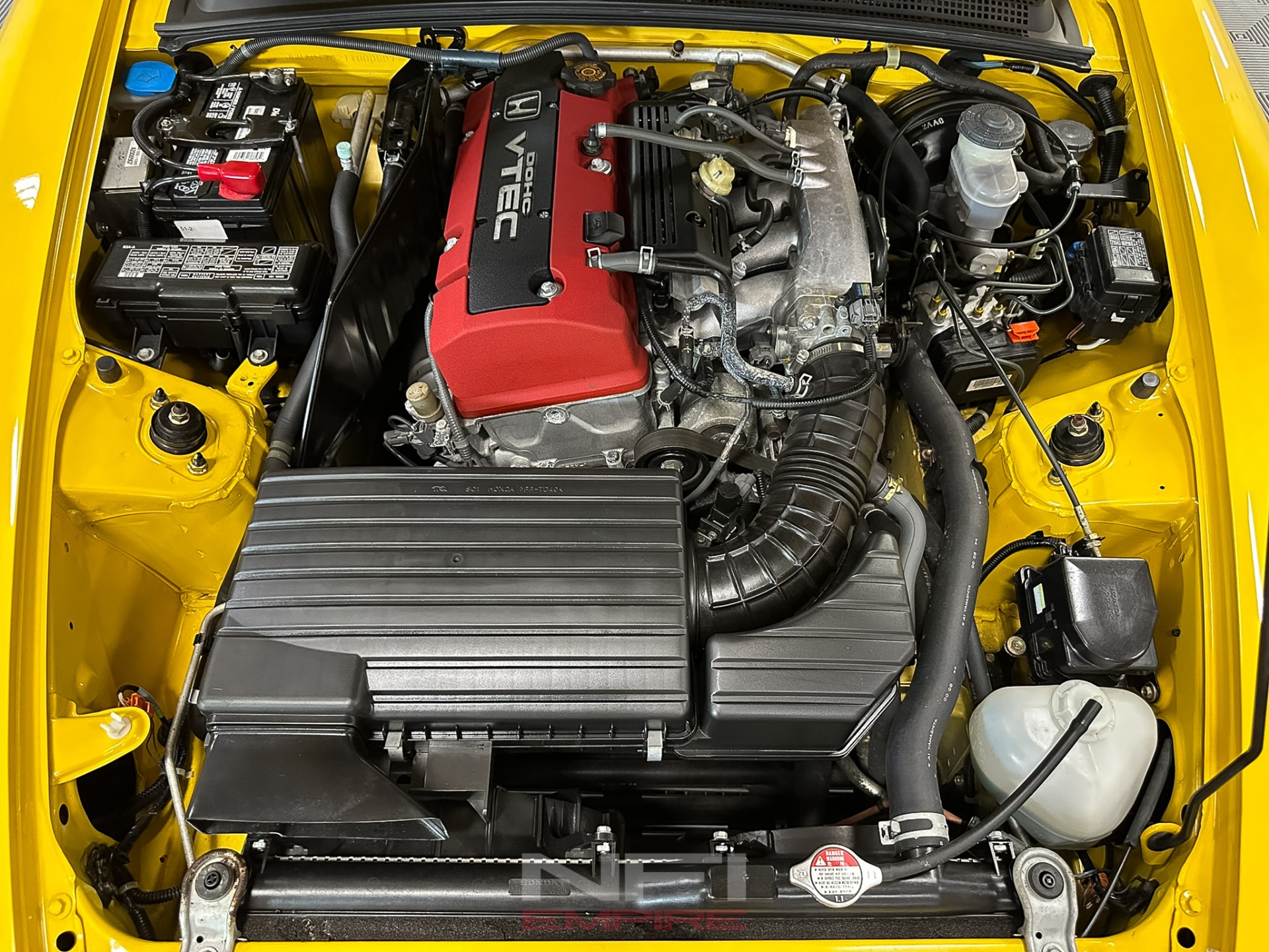 2001 Honda S2000 44
