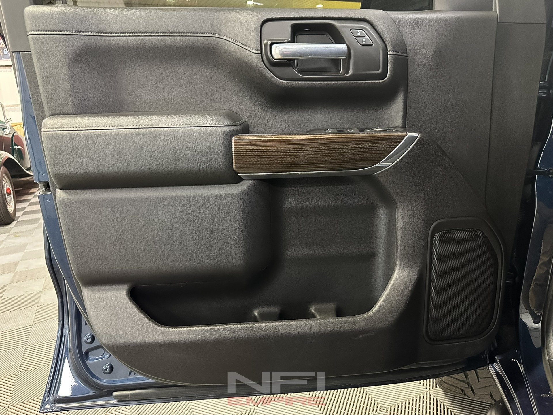 2020 Chevrolet Silverado 1500 Crew Cab 30