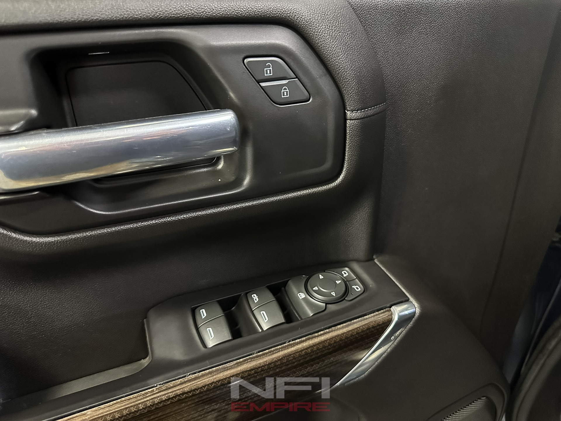 2020 Chevrolet Silverado 1500 Crew Cab 31