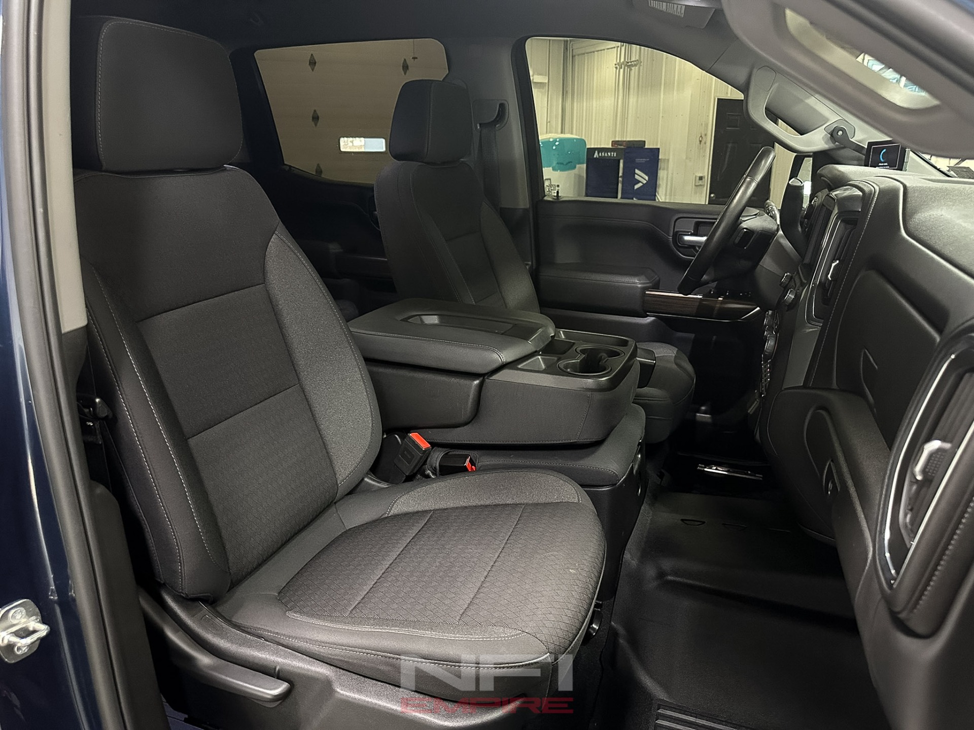 2020 Chevrolet Silverado 1500 Crew Cab 33