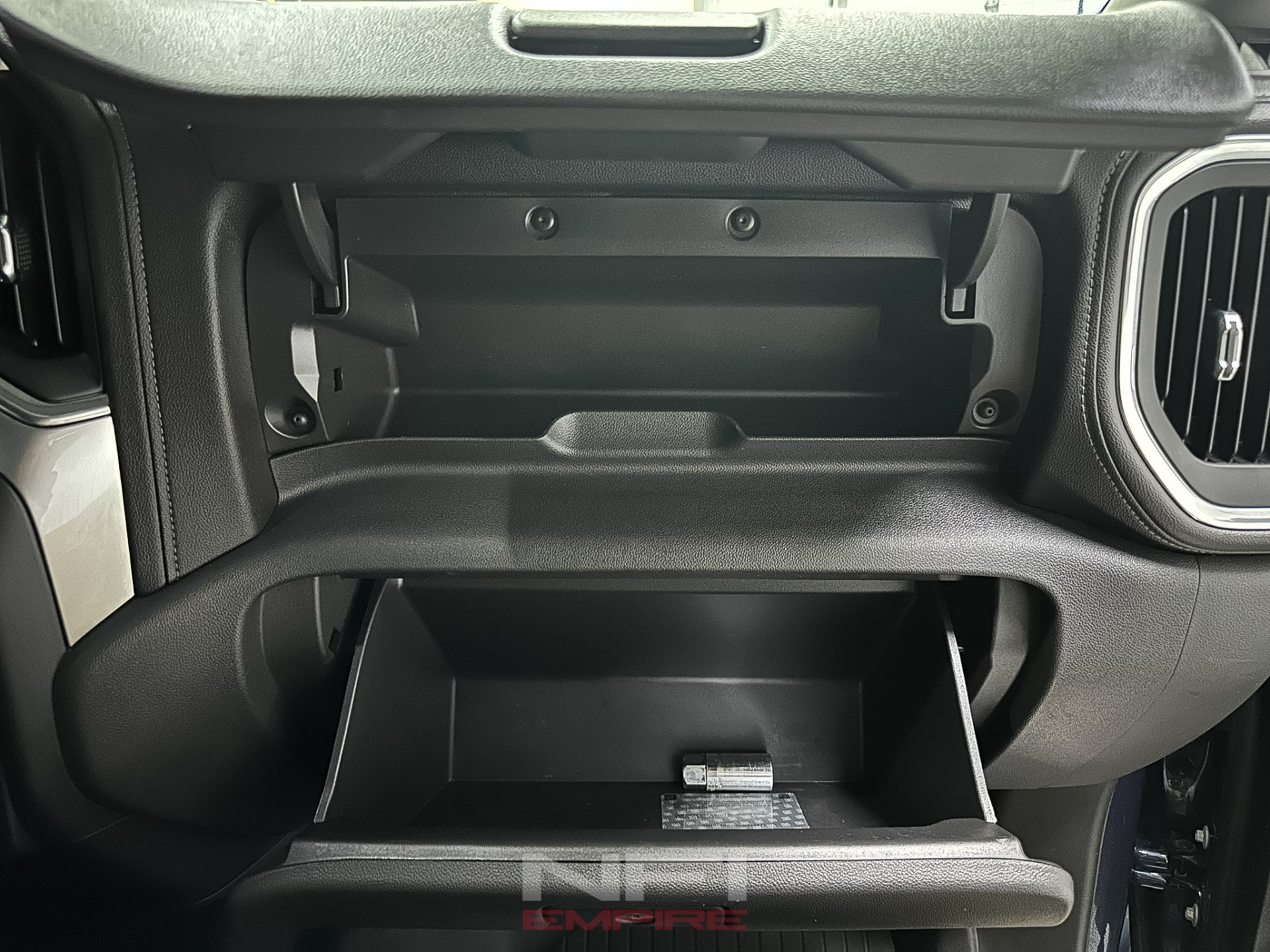 2020 Chevrolet Silverado 1500 Crew Cab 35