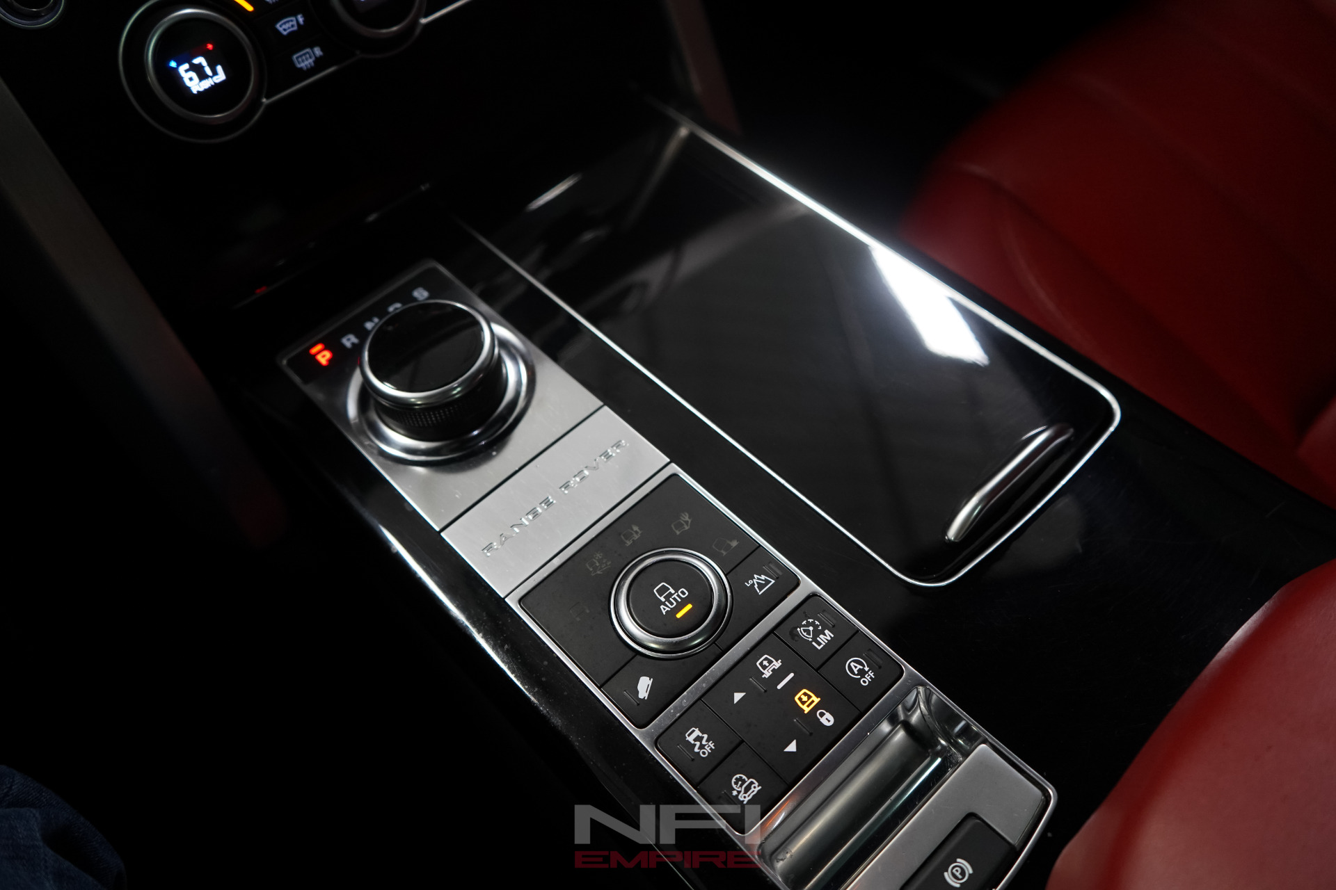 2017 Land Rover Range Rover 28