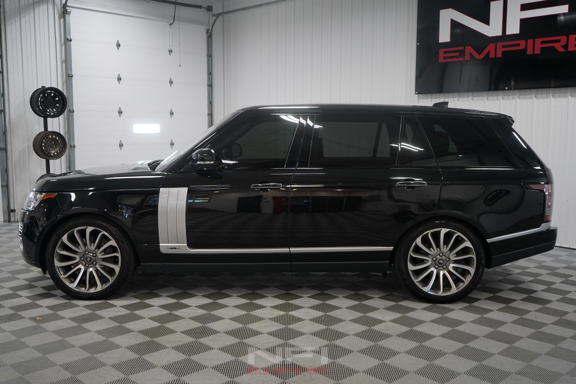 2017 Land Rover Range Rover 2
