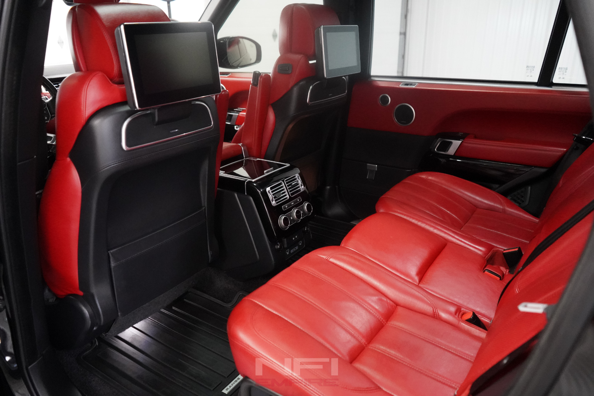 2017 Land Rover Range Rover 40