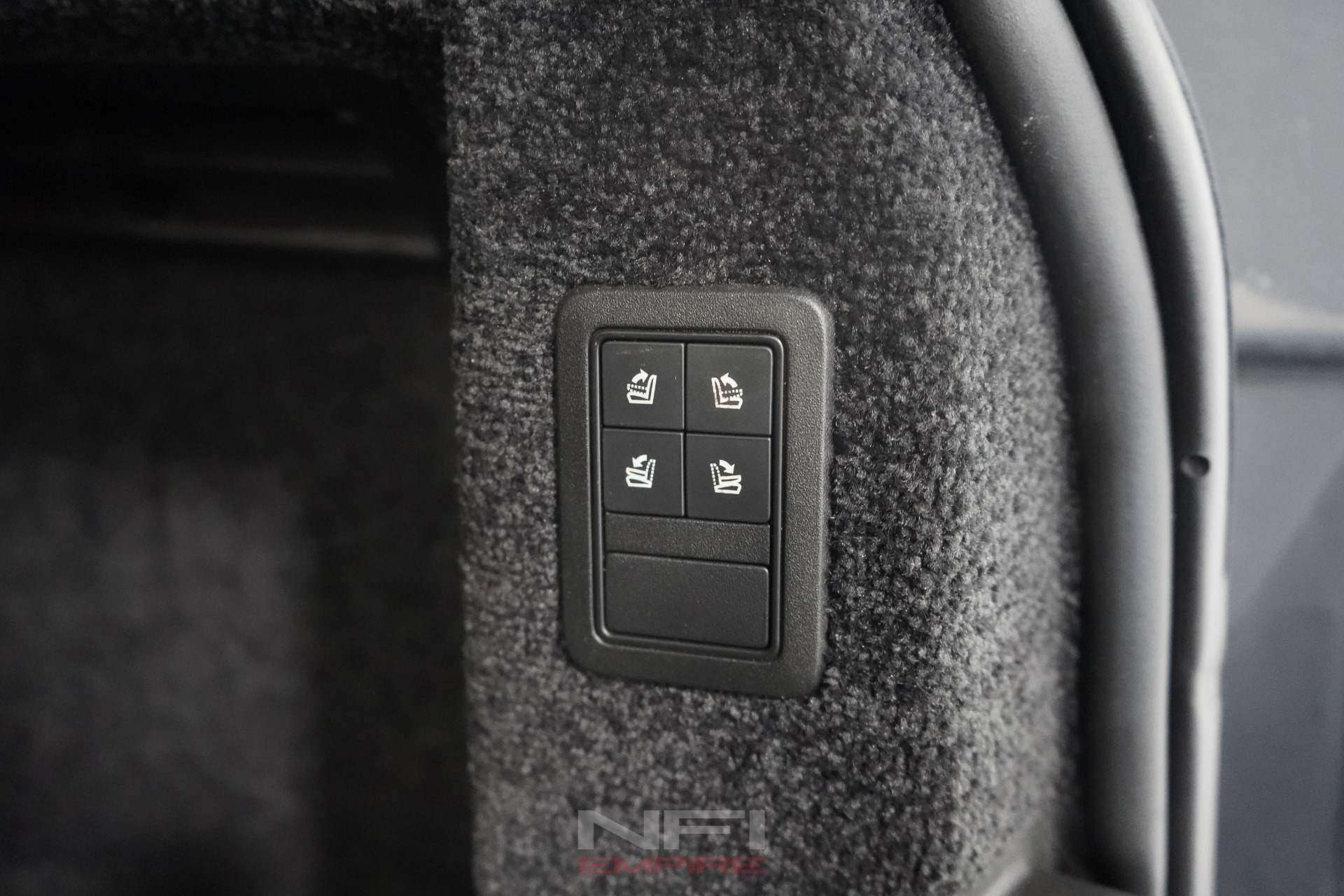 2017 Land Rover Range Rover 44