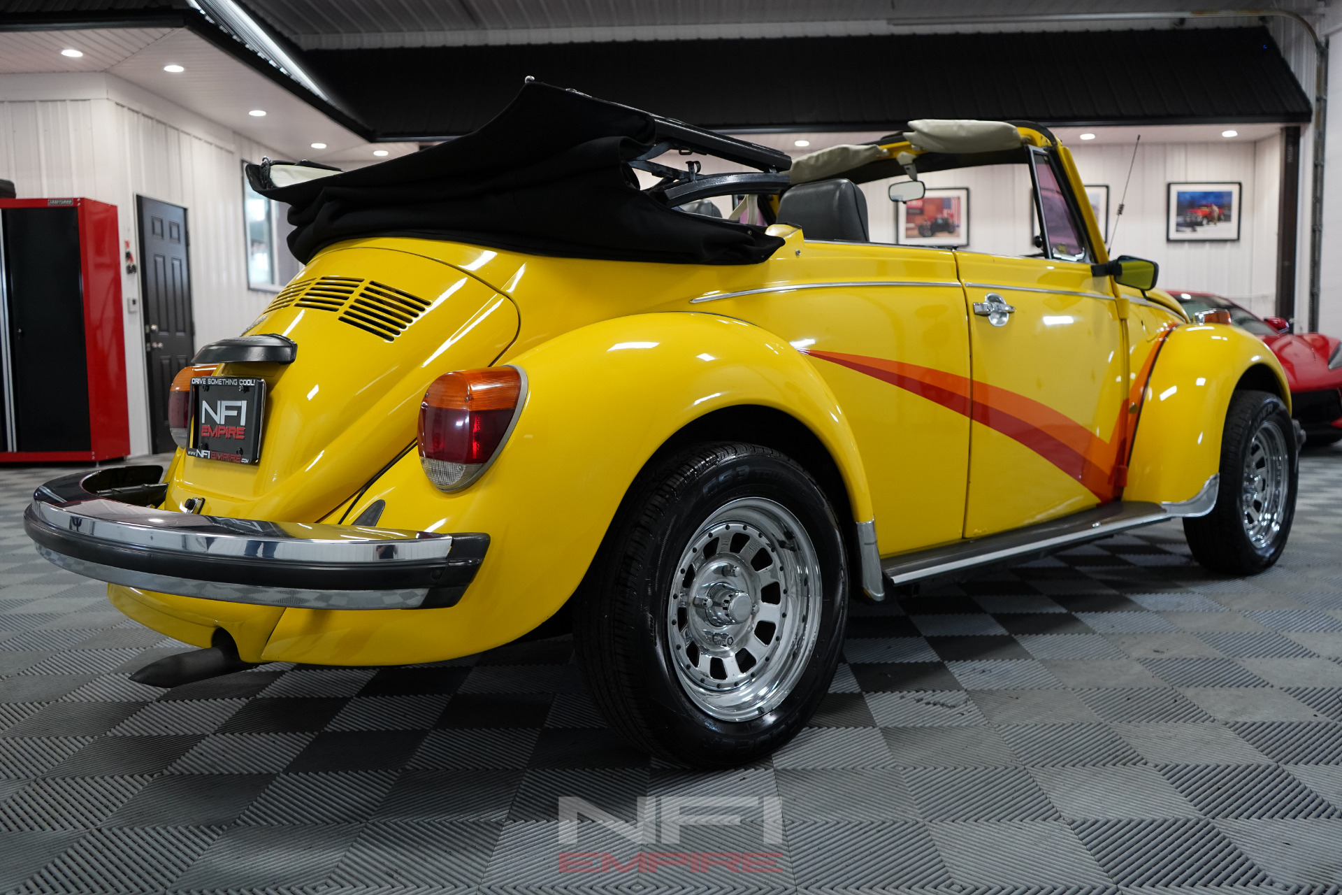 1976 VOLKSWAGEN SUPER BEETLE 21