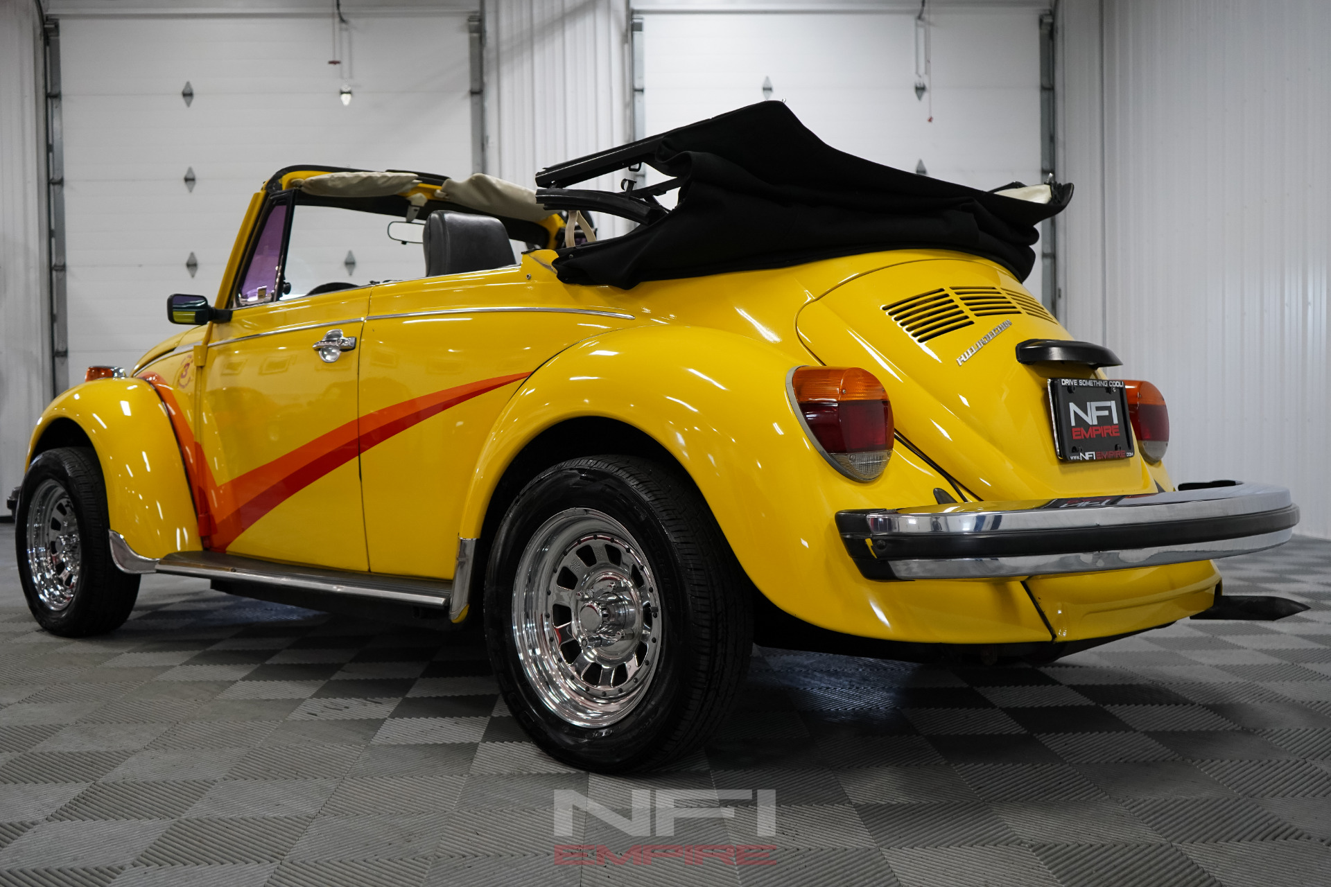 1976 VOLKSWAGEN SUPER BEETLE 23