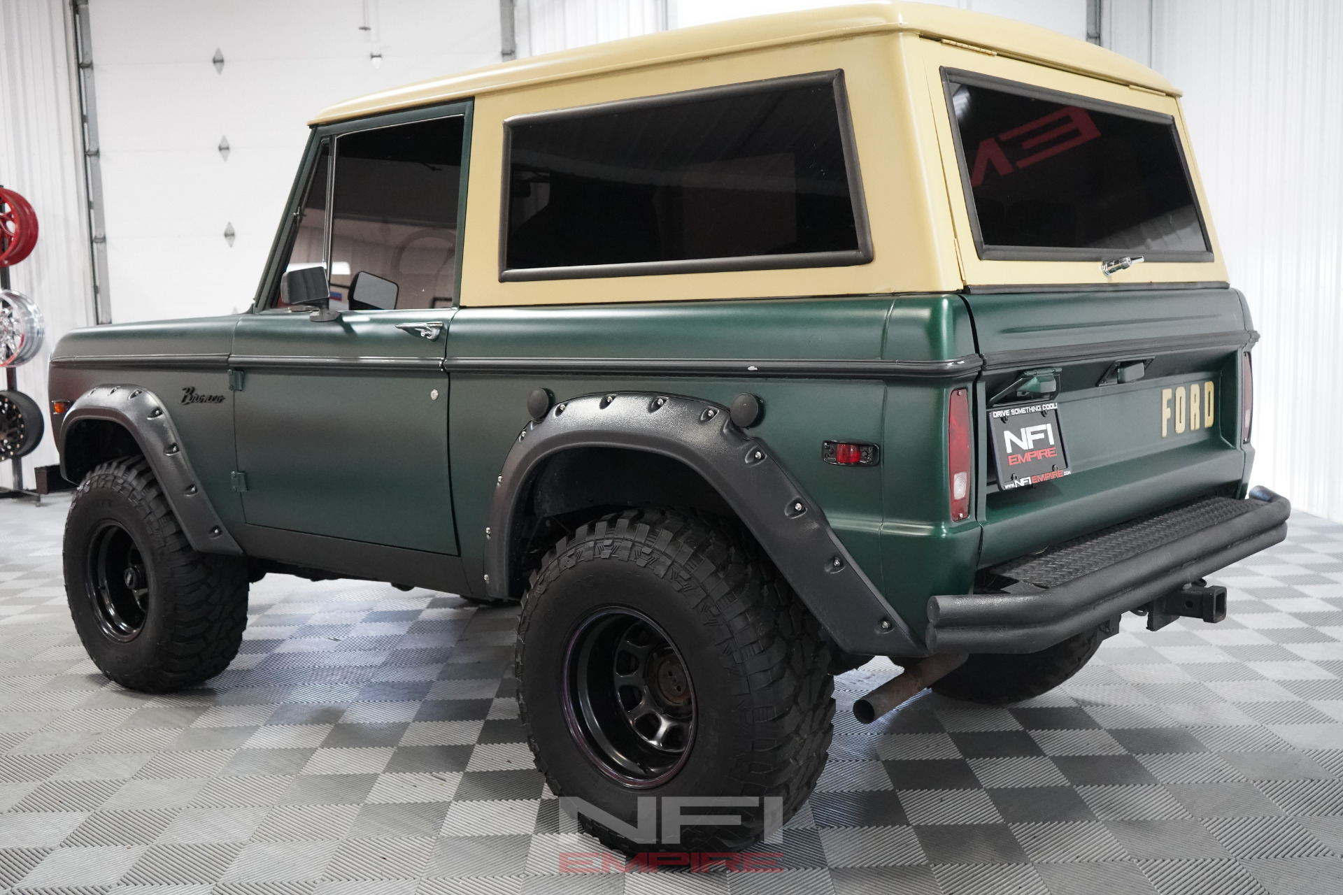 1975 Ford Bronco 2D Utility 4WD 10