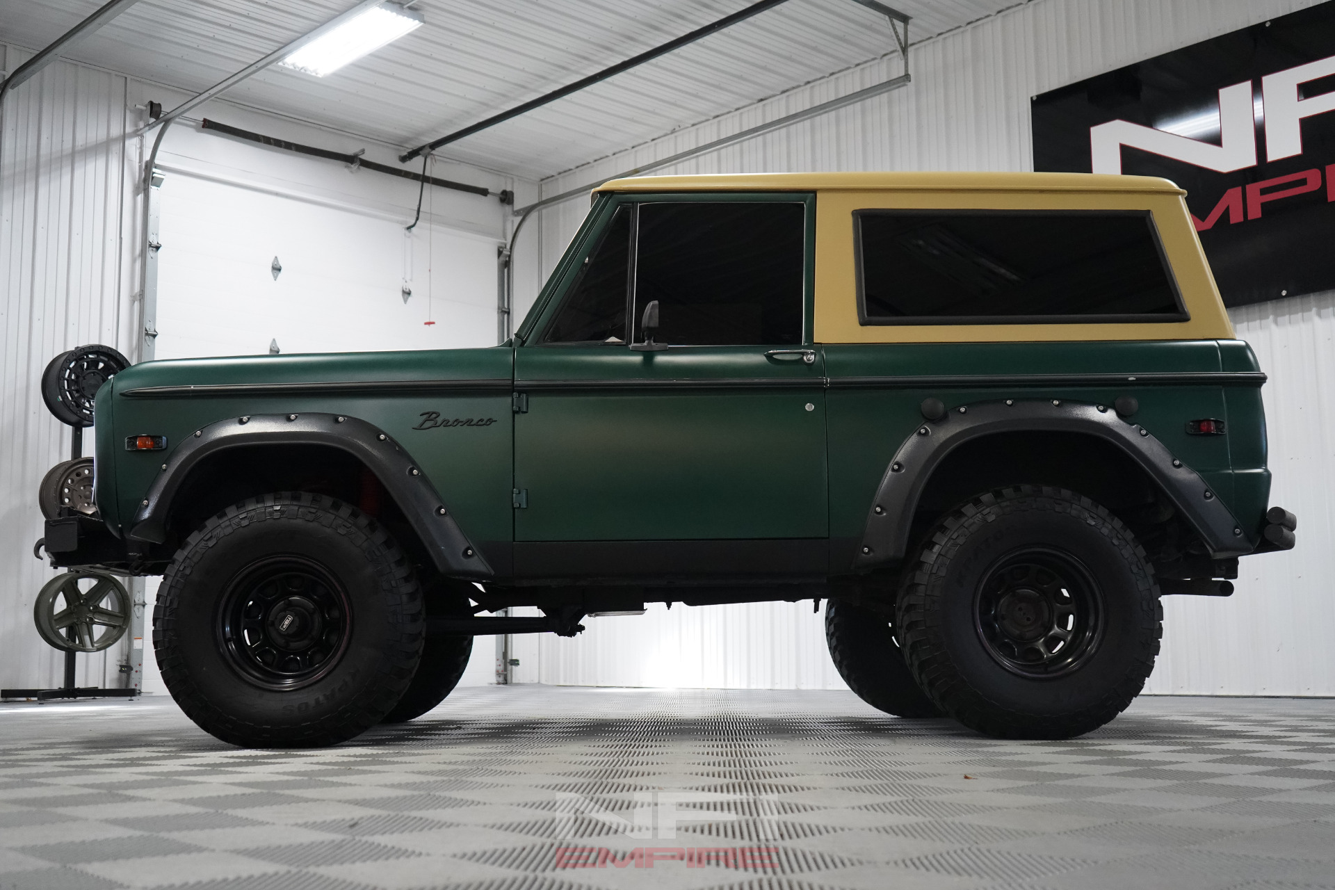1975 Ford Bronco 2D Utility 4WD 11