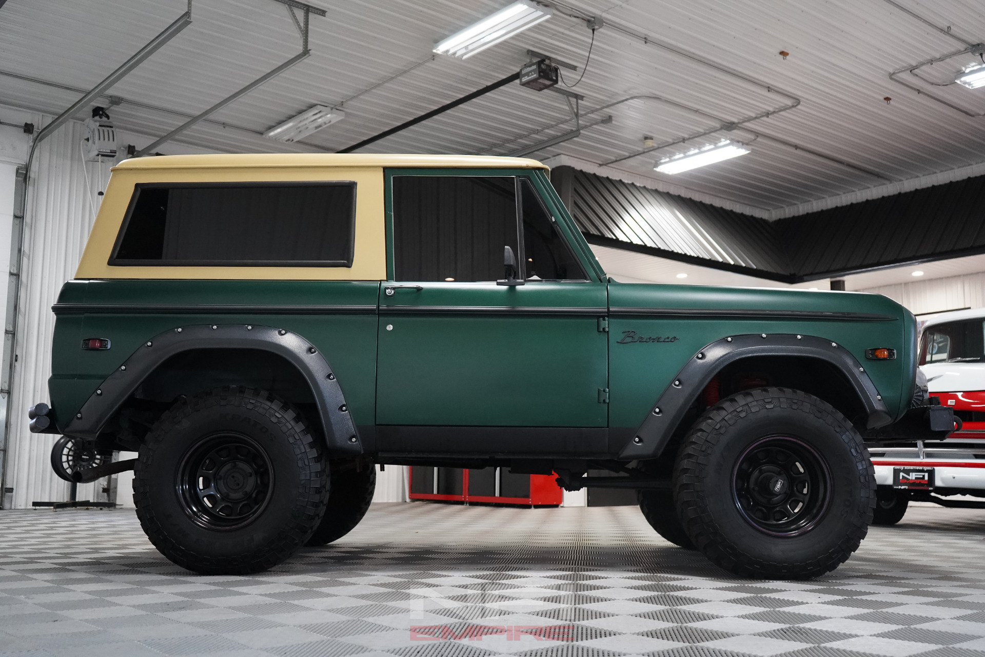 1975 Ford Bronco 2D Utility 4WD 17