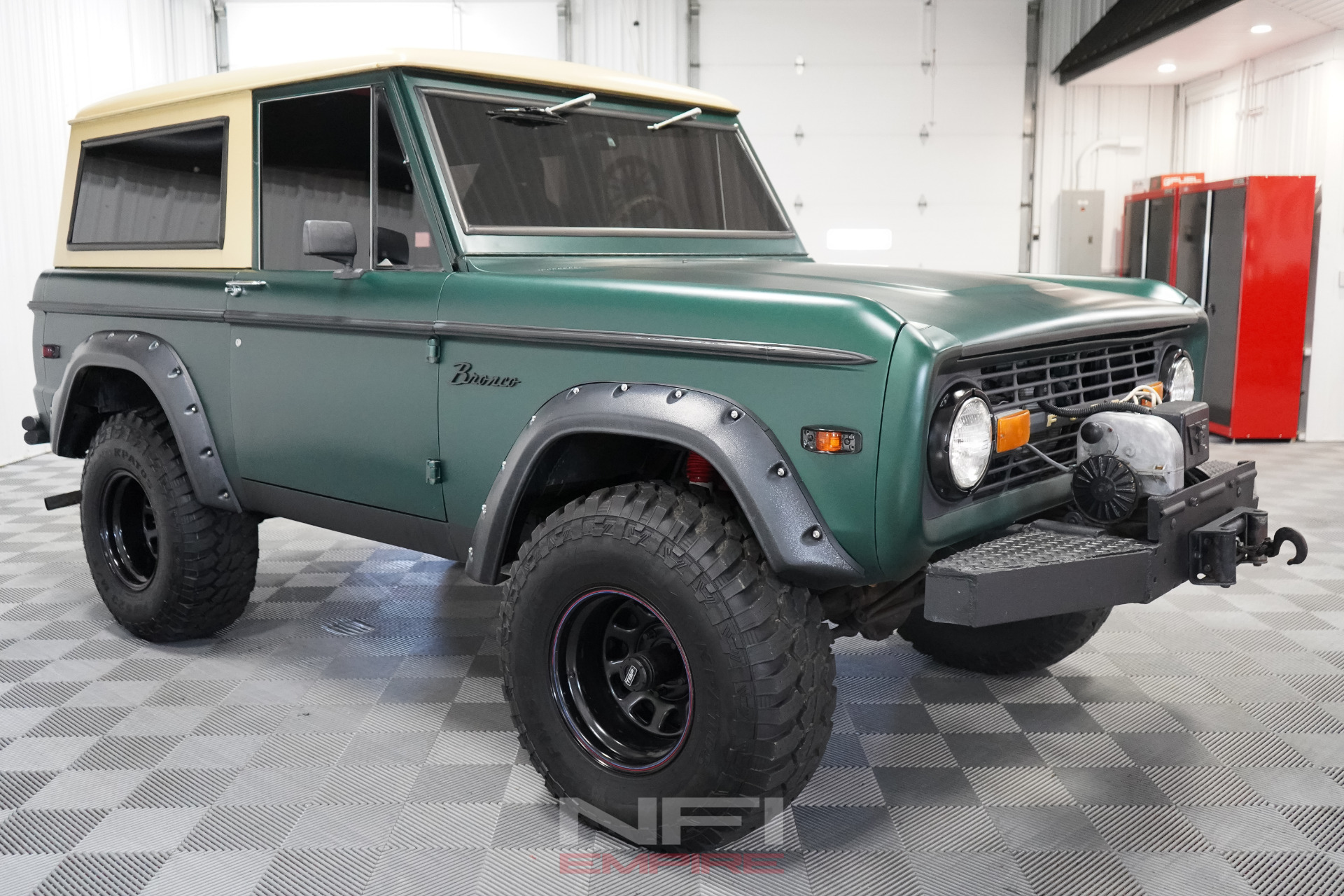 1975 Ford Bronco 2D Utility 4WD 5