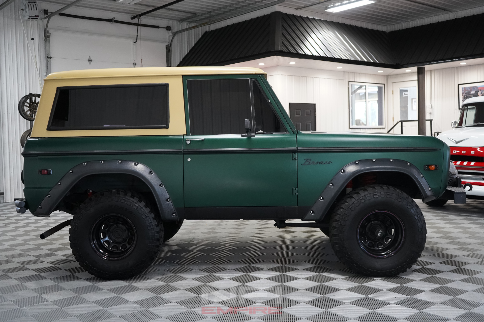 1975 Ford Bronco 2D Utility 4WD 7